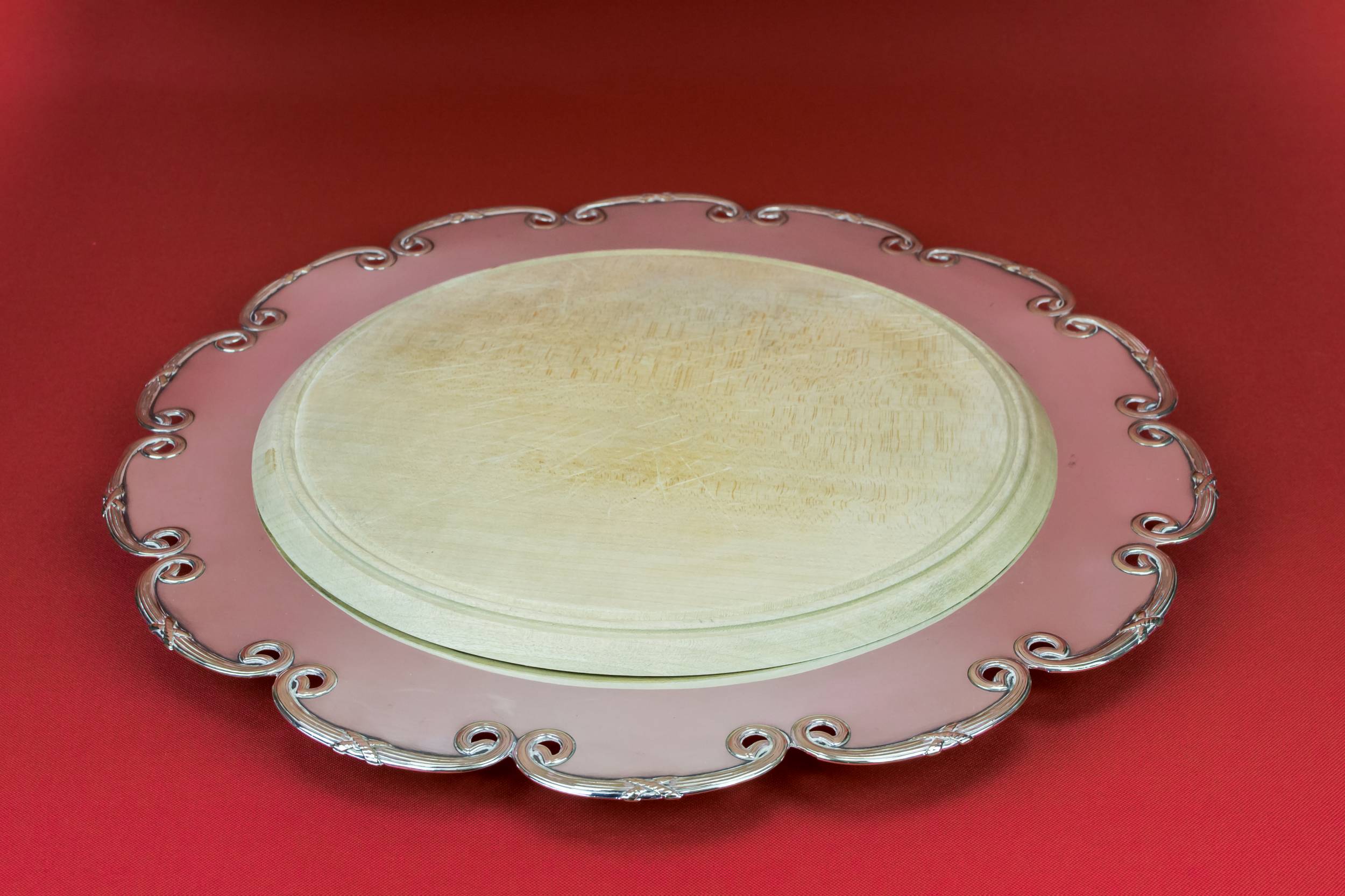 Spectacular Vintage Scrolls — Bread and cheese platter 2