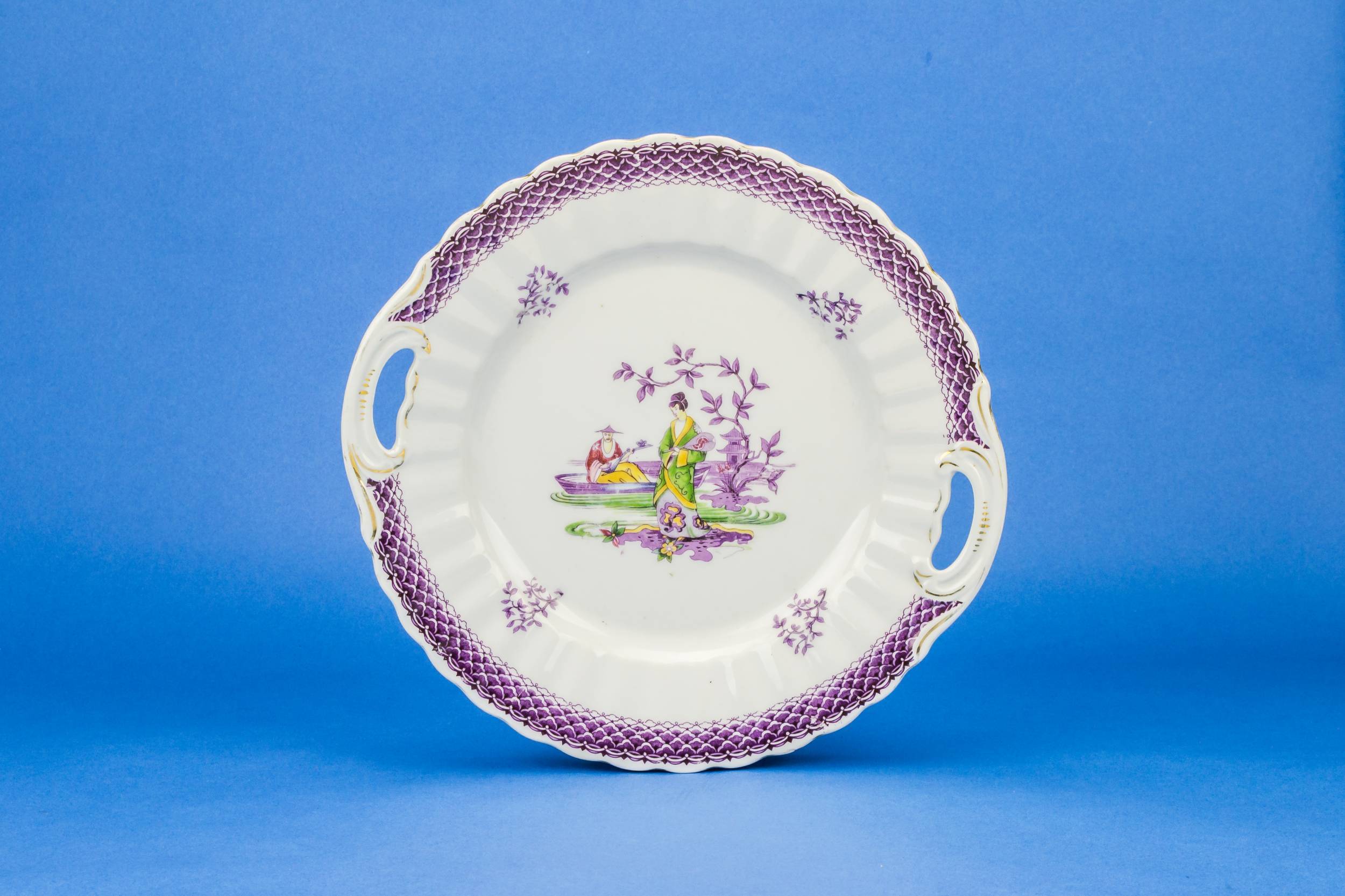 White Antique 10'' — Lilac serving plate