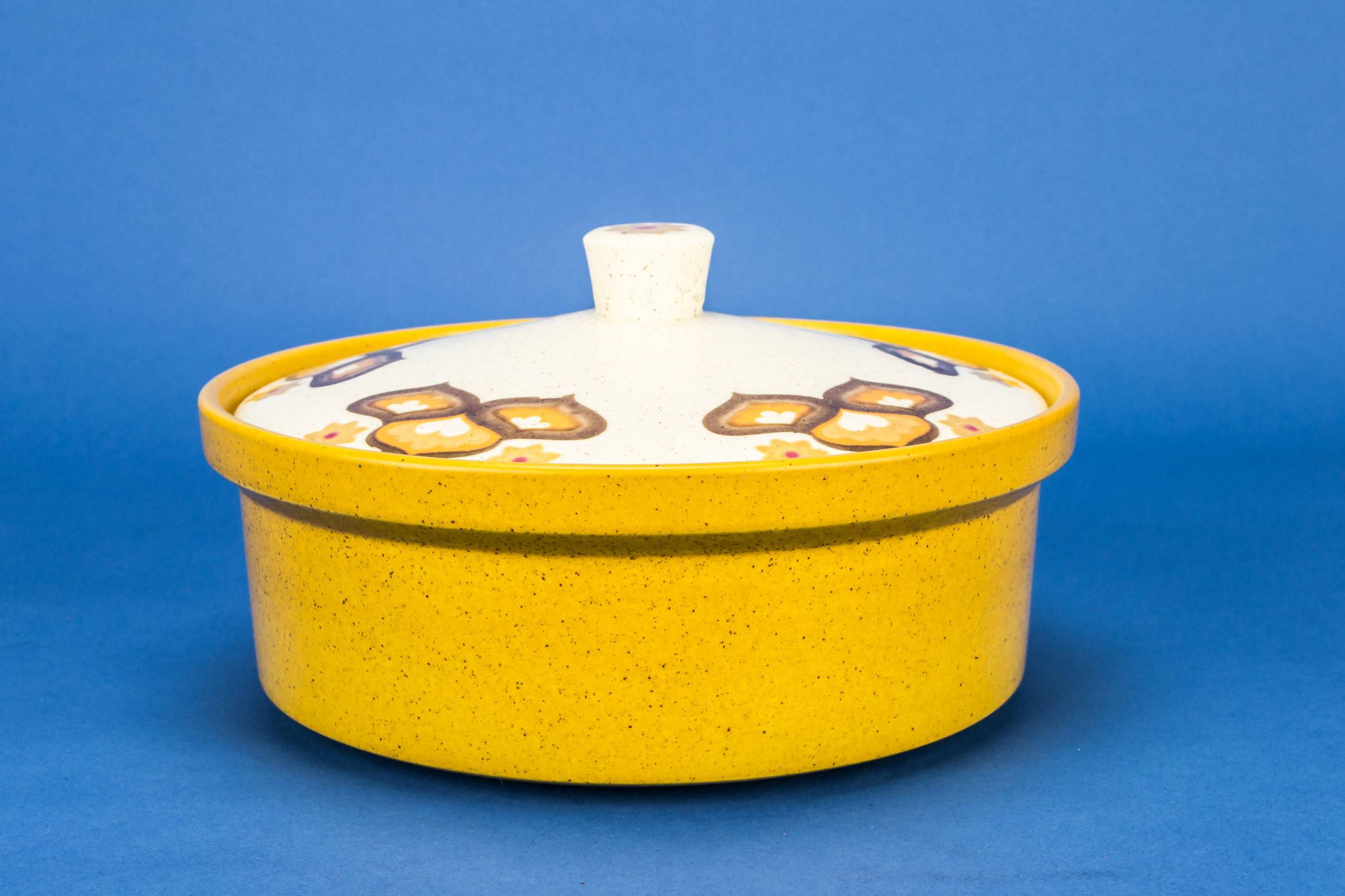 Porcelain Attractive Kalabar — Kalabar serving bowl 2