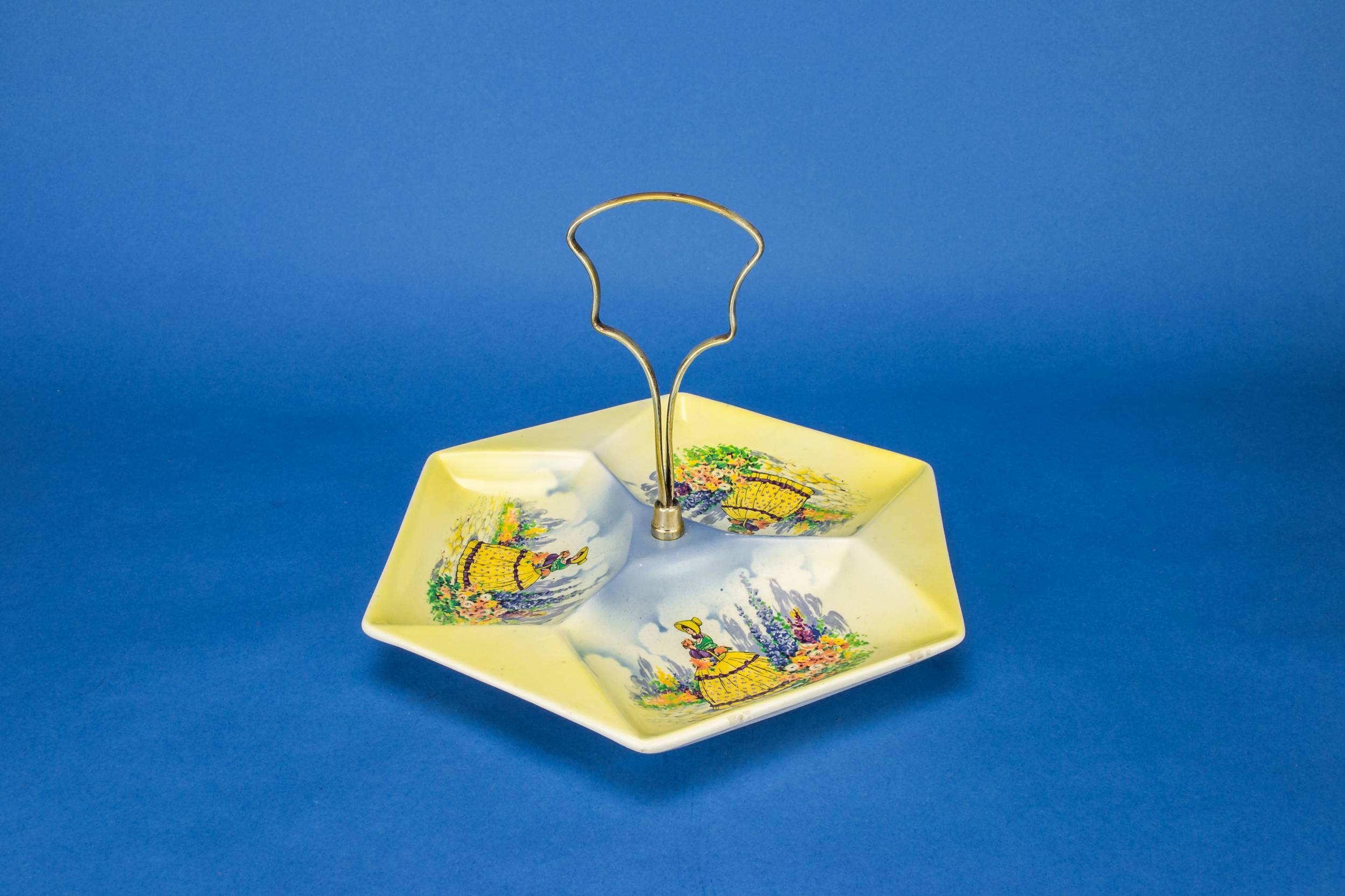 Elegant Art Deco — Yellow cake platter