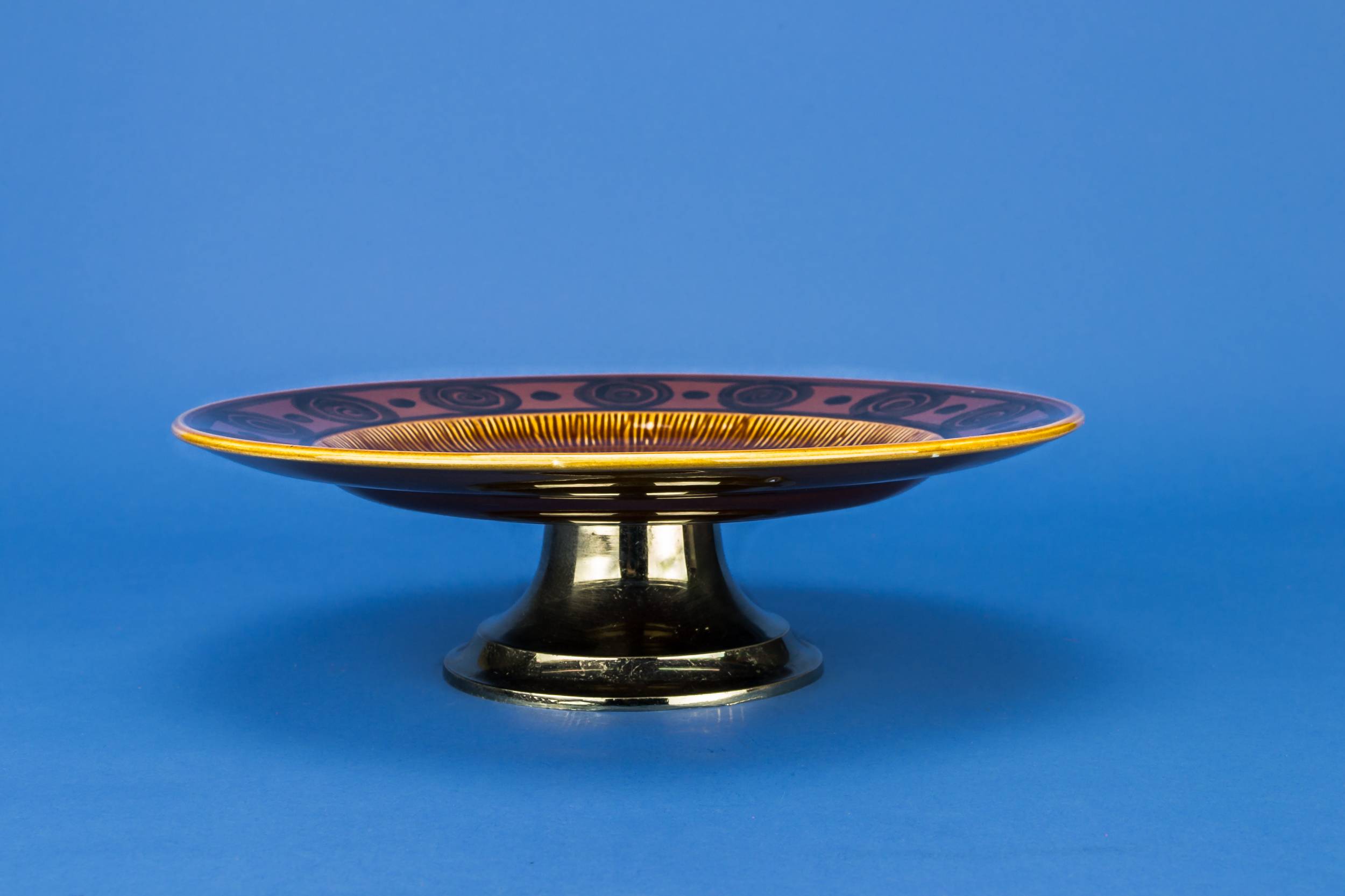 Attractive Modernist Abstract — Brown cake tazza 2