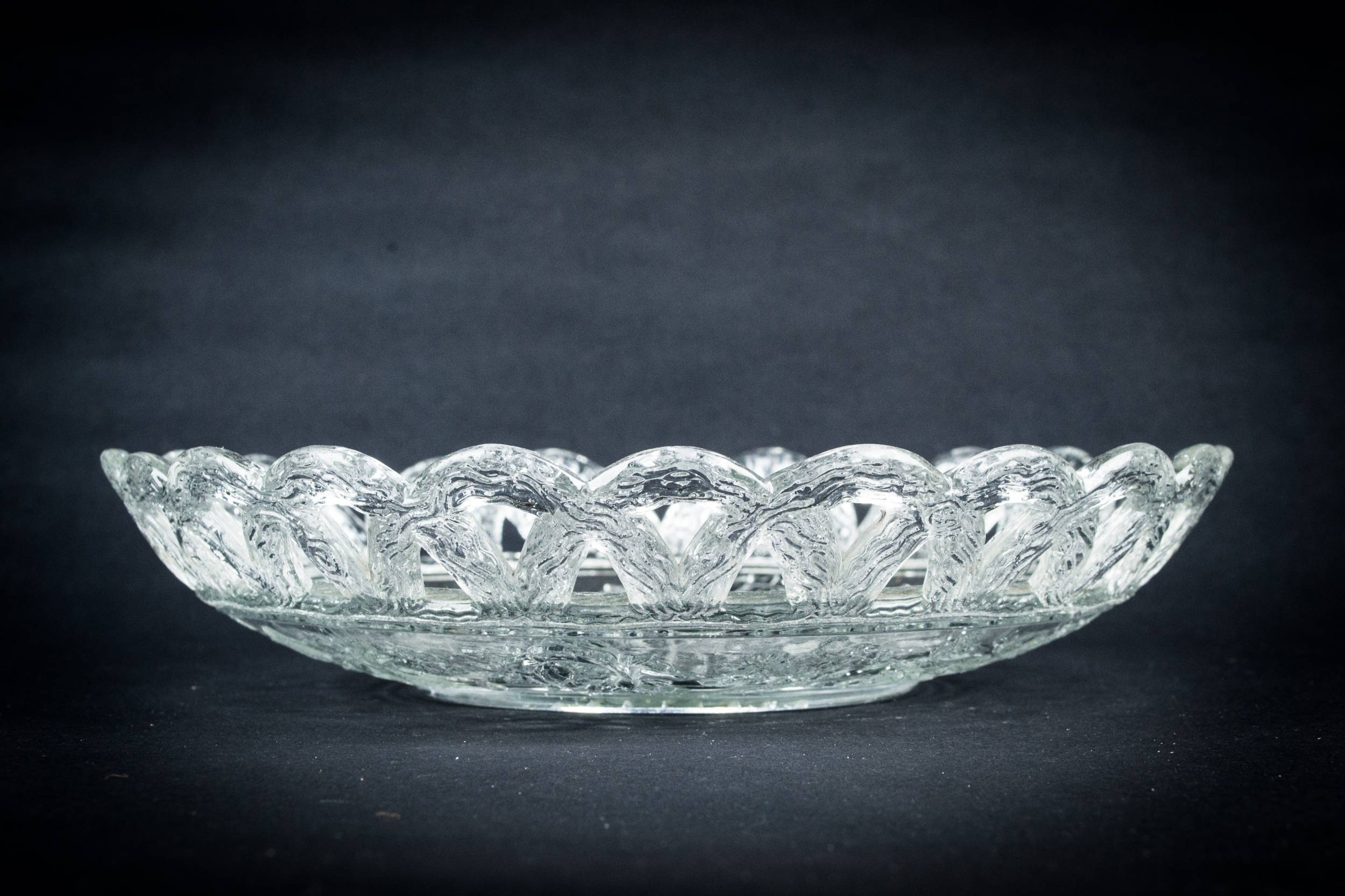 Beautiful Victorian Service — Glass serving bowl 4