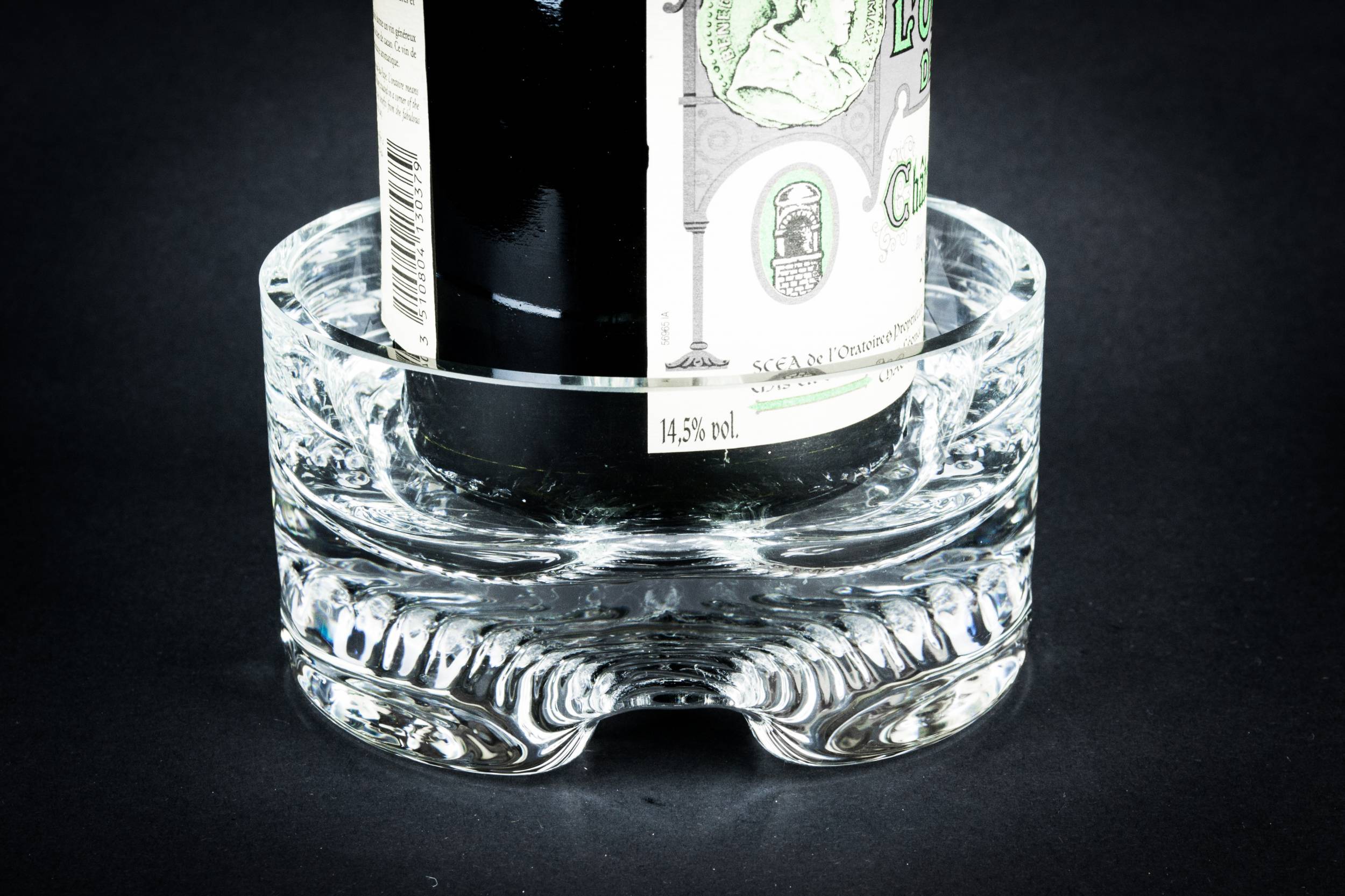 Vintage Imposing Ribbed — Glass wine bottle coaster 1