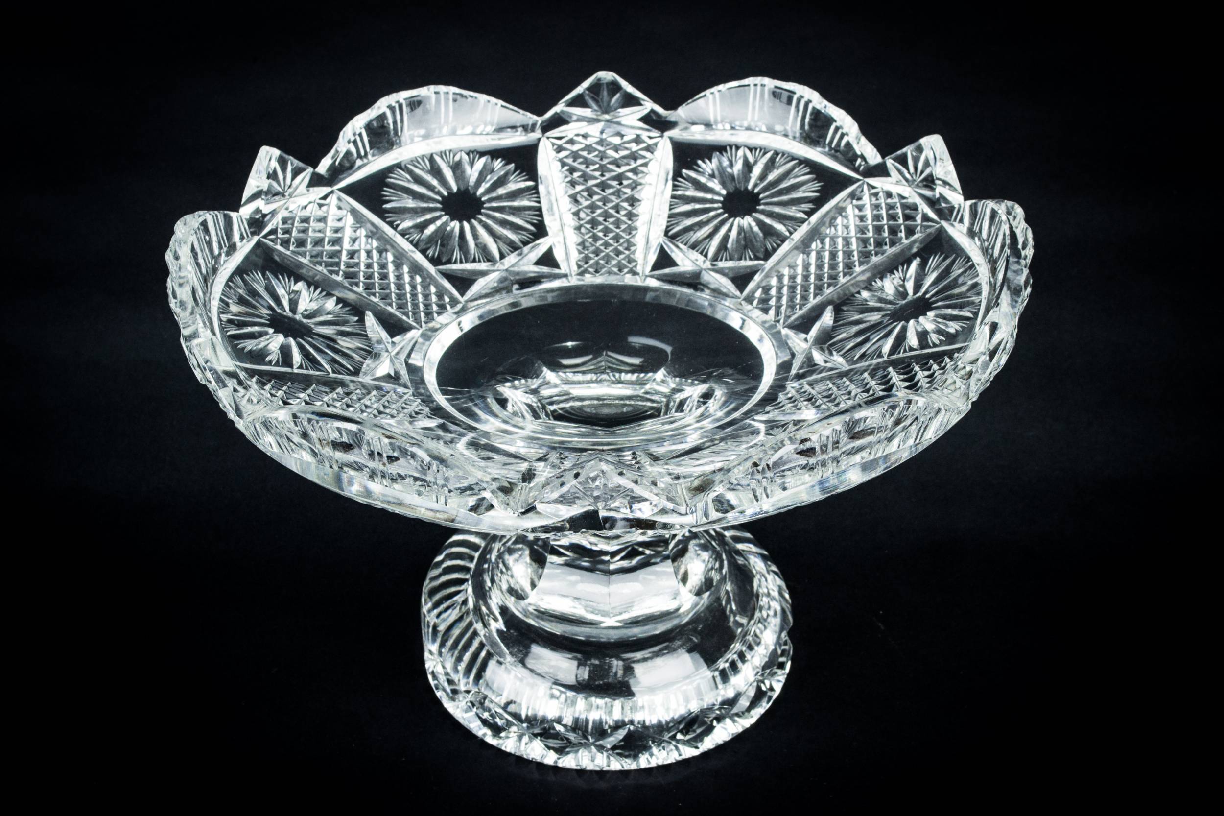 Antique Glass Cut — Heavy cut glass serving bowl 1