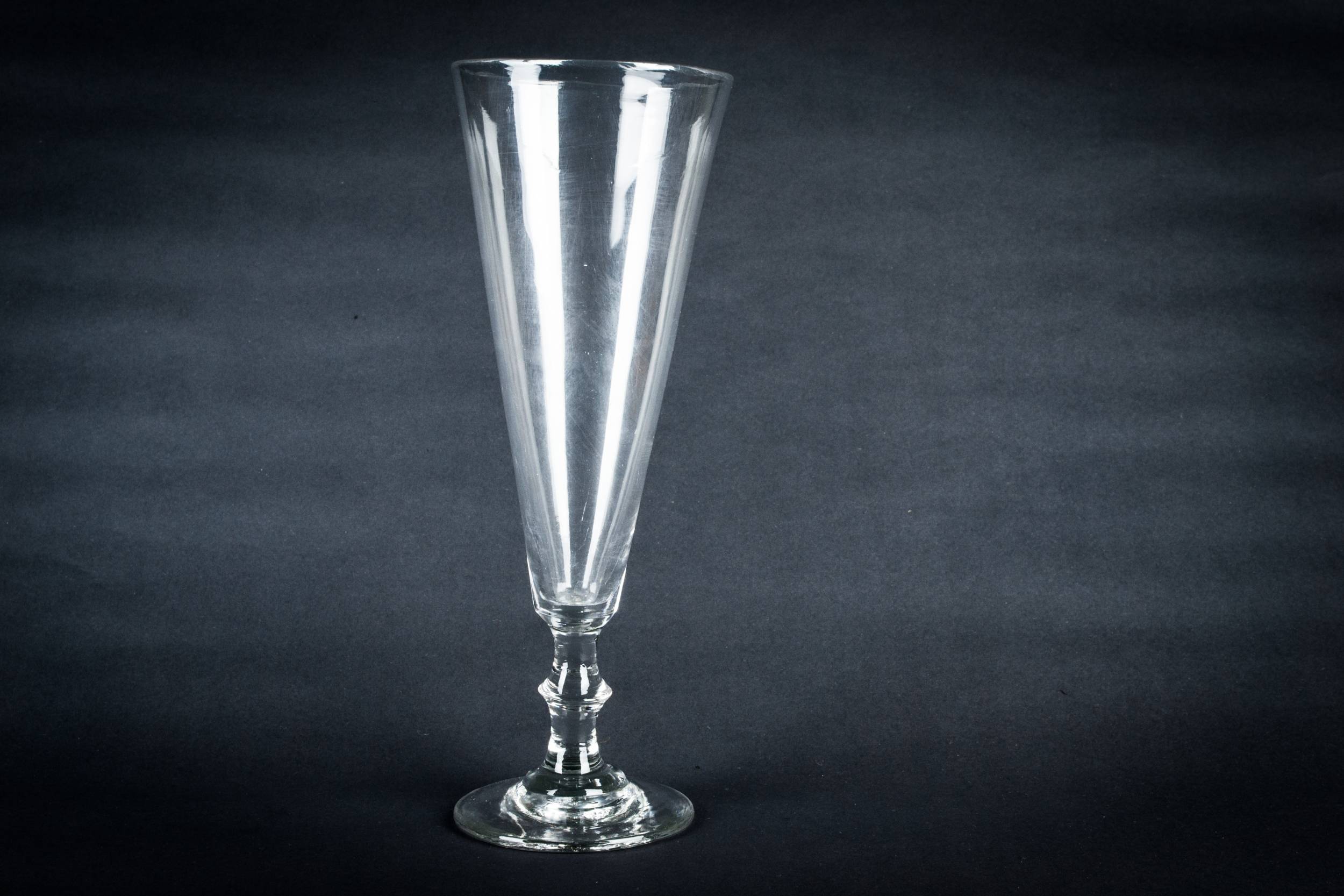 Blown Glass Clear — Imposing champagne flute 1