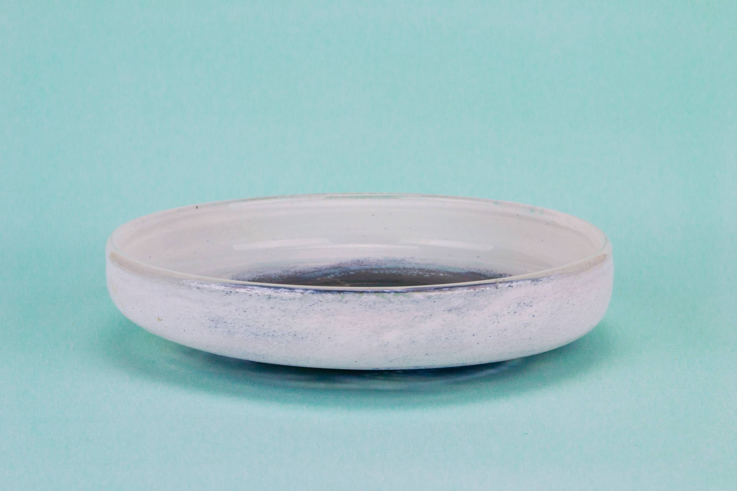 Elegant Modernist Abstract — Phoenician art glass bowl 1