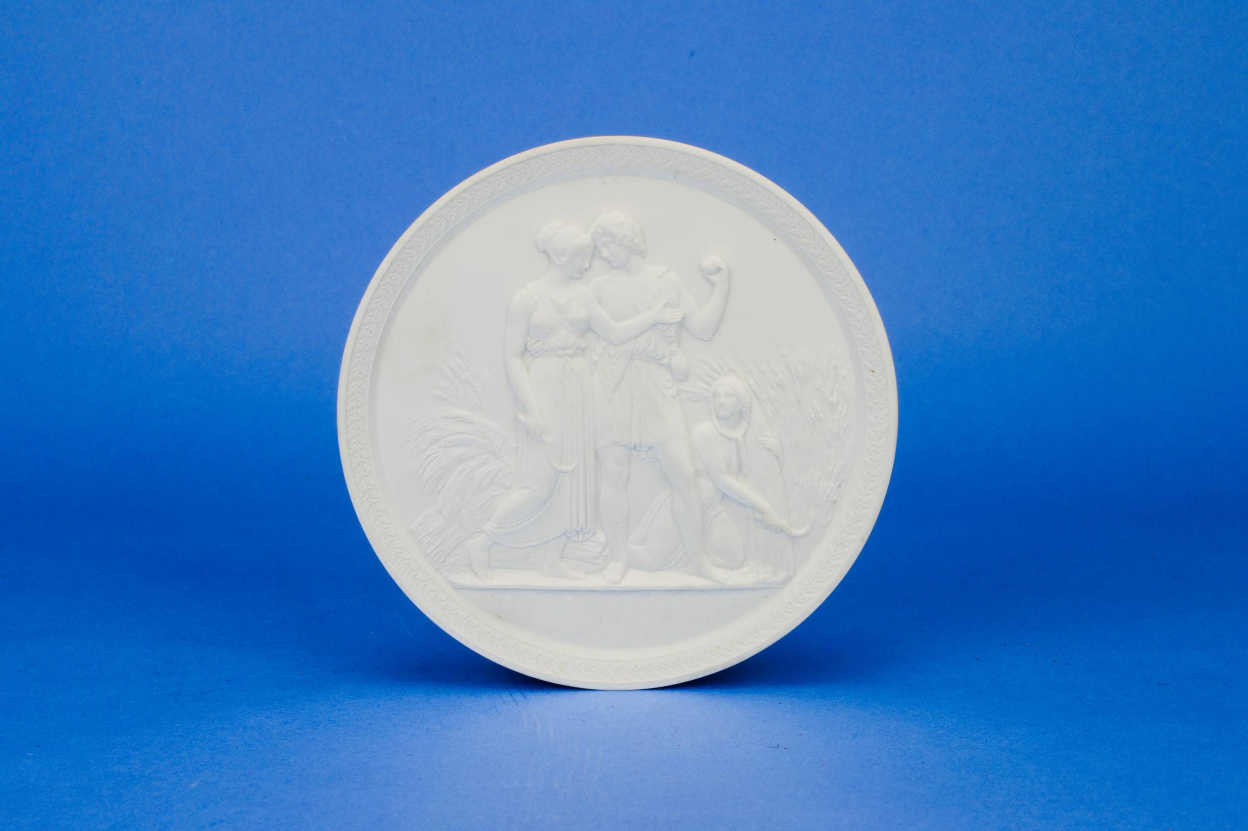 Retro Vintage Figures — Fall season wall plaque