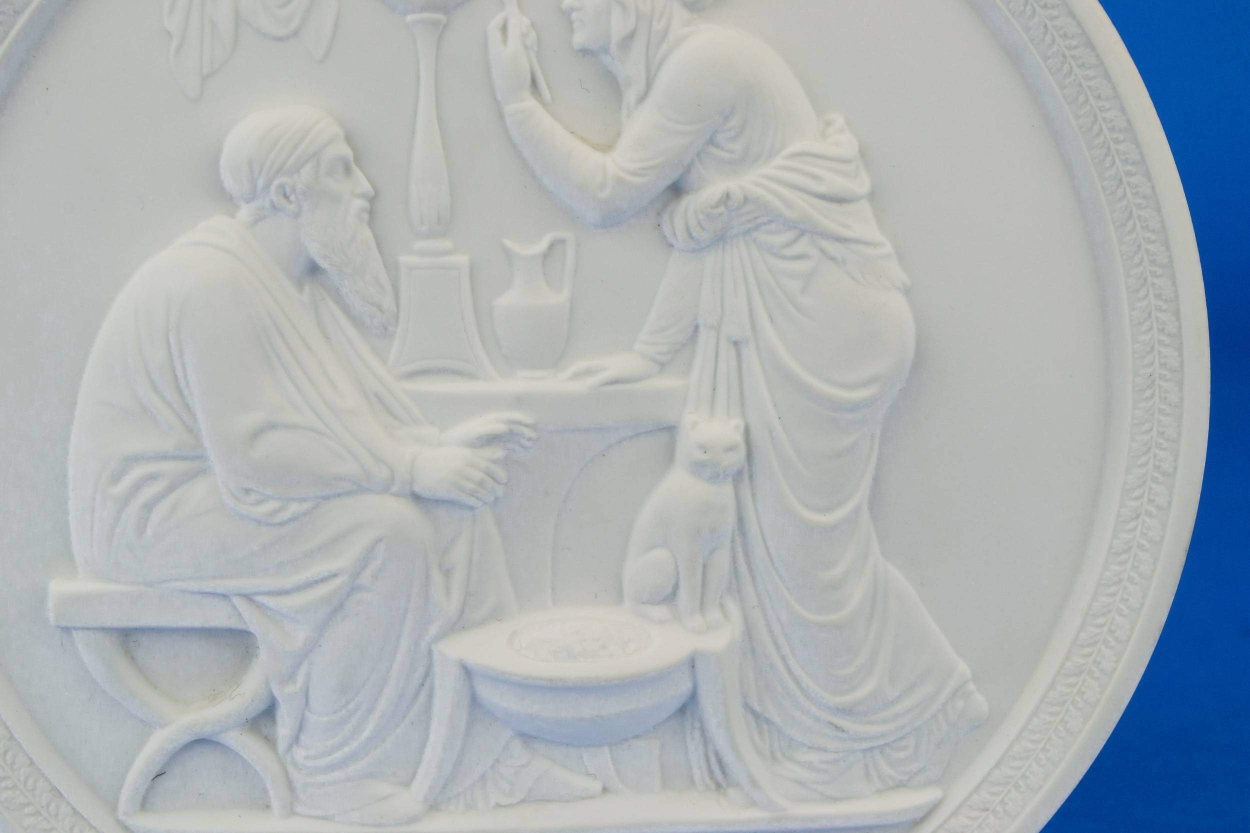 Classical Vintage Figures — Winter season wall plaque 1