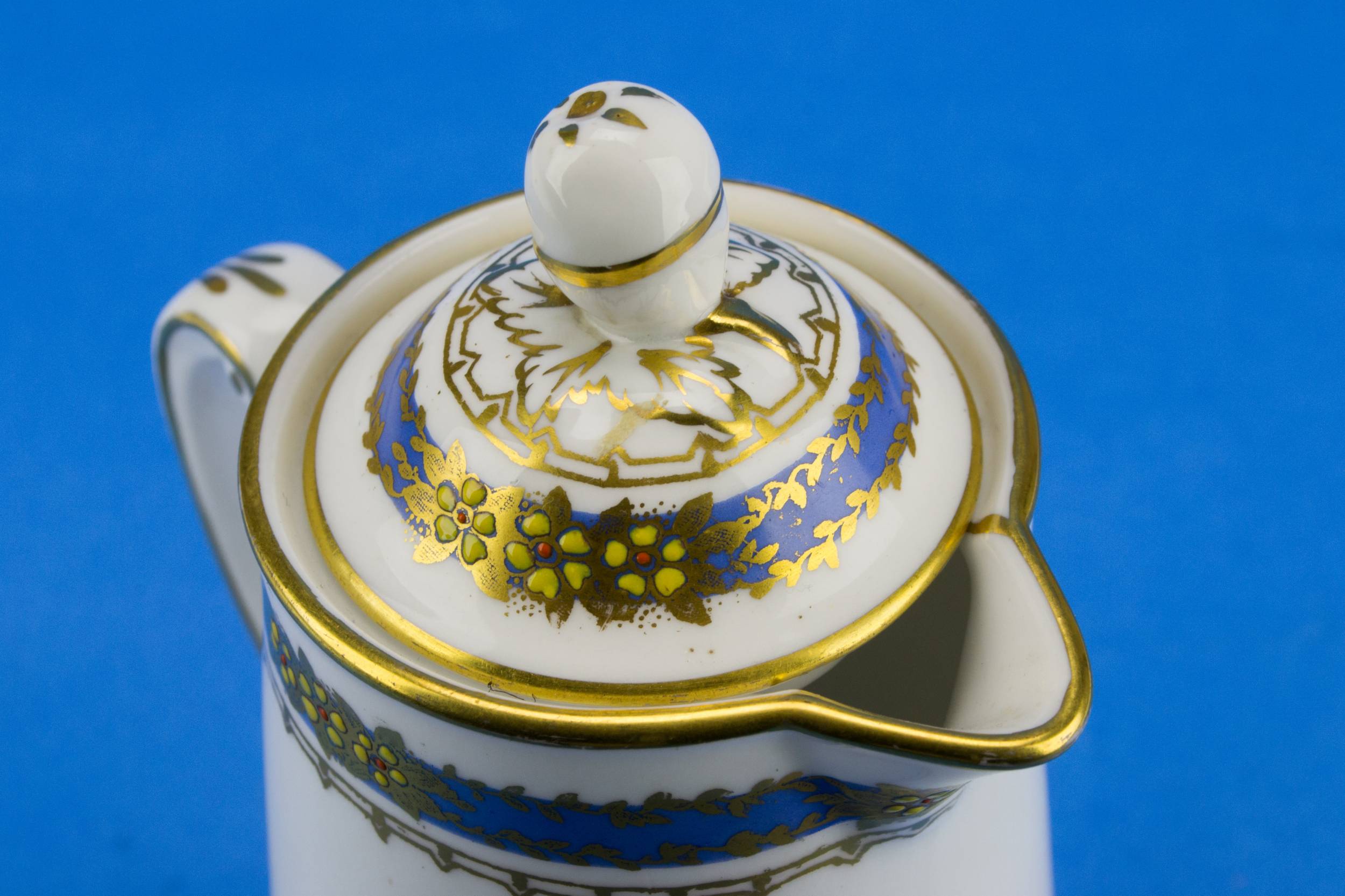 Porcelain Elegant Floral — Porcelain milk jug 2