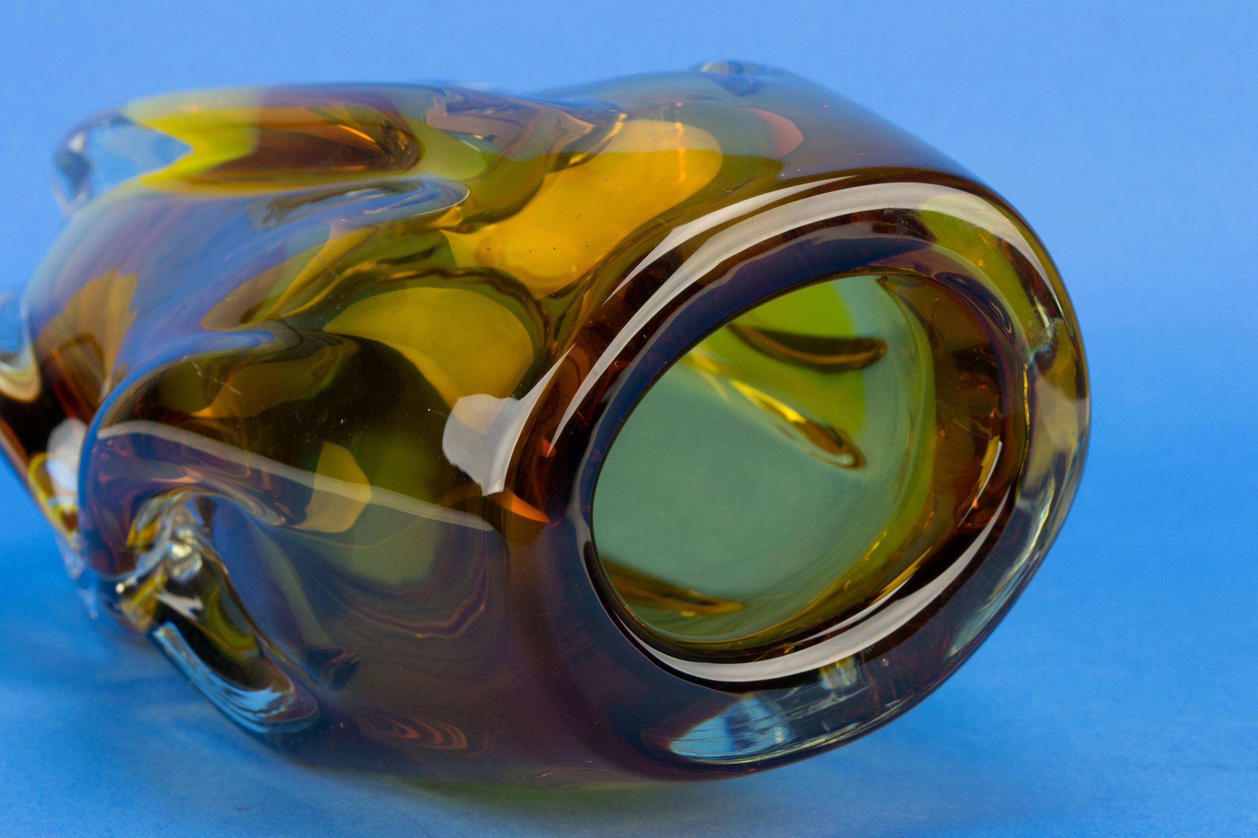 Post Modern Imposing — Massive amber glass vase 5