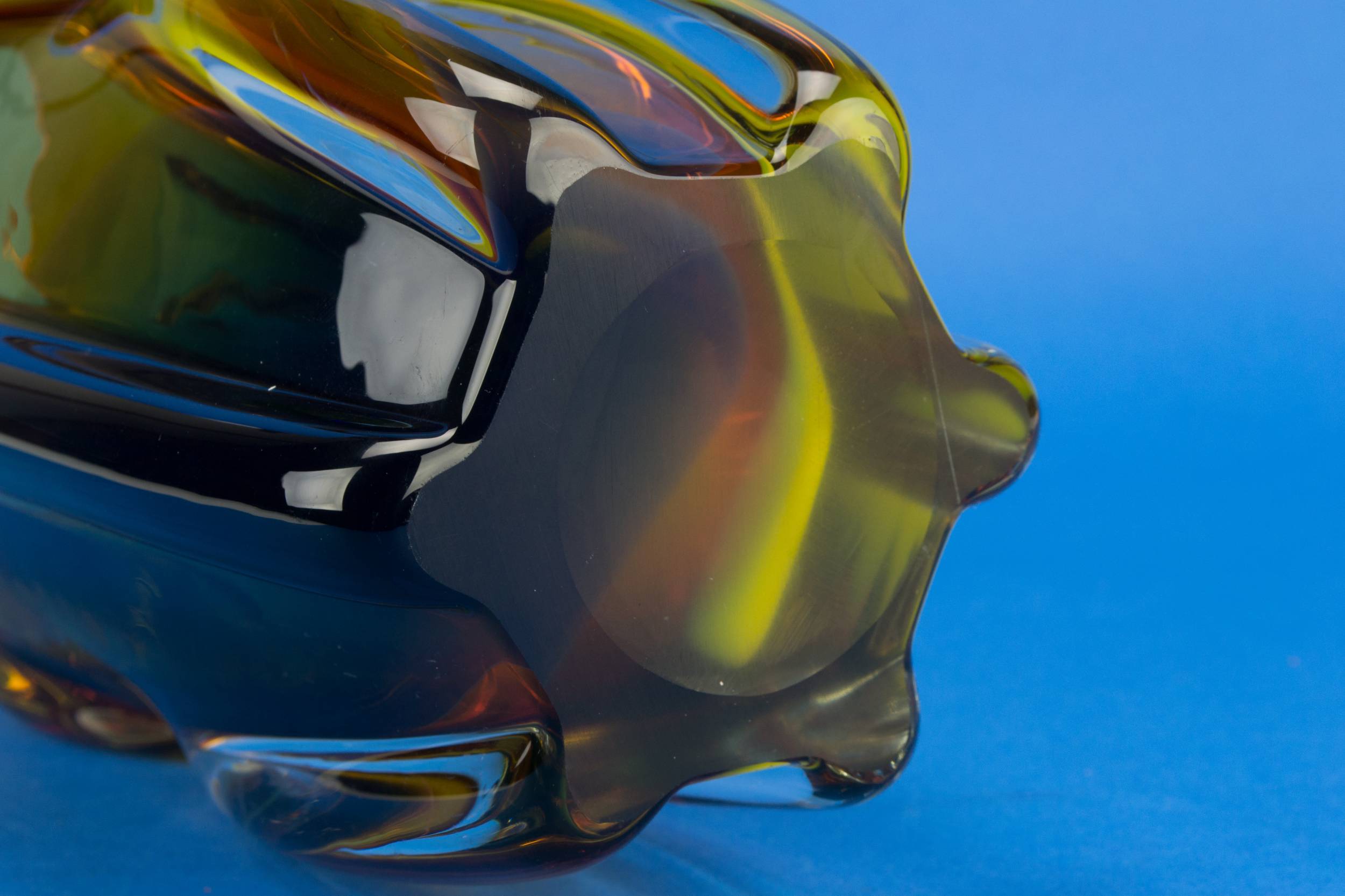 Post Modern Imposing — Massive amber glass vase 6