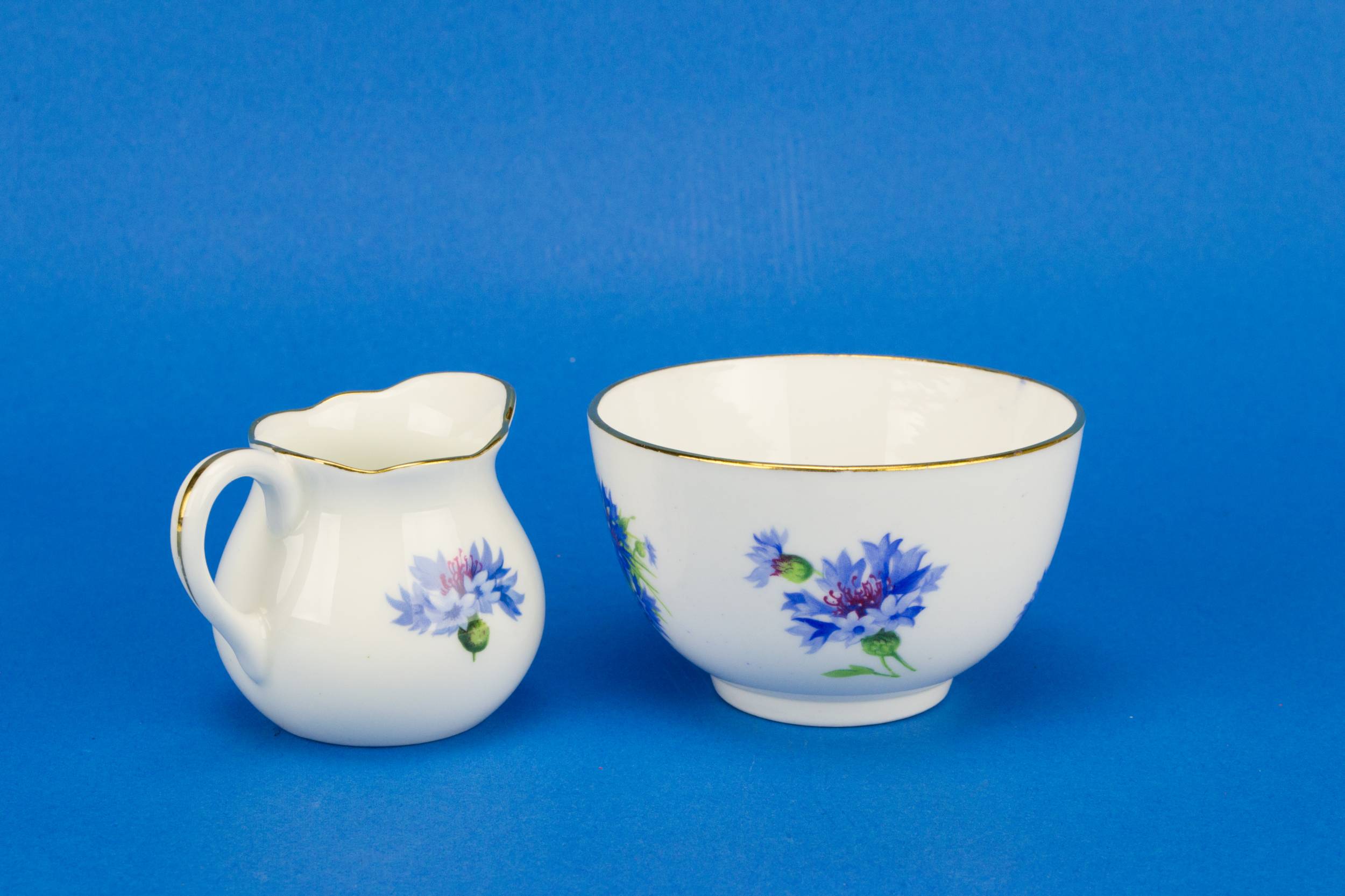 Charming Vintage Porcelain — Blue and white creamer 1