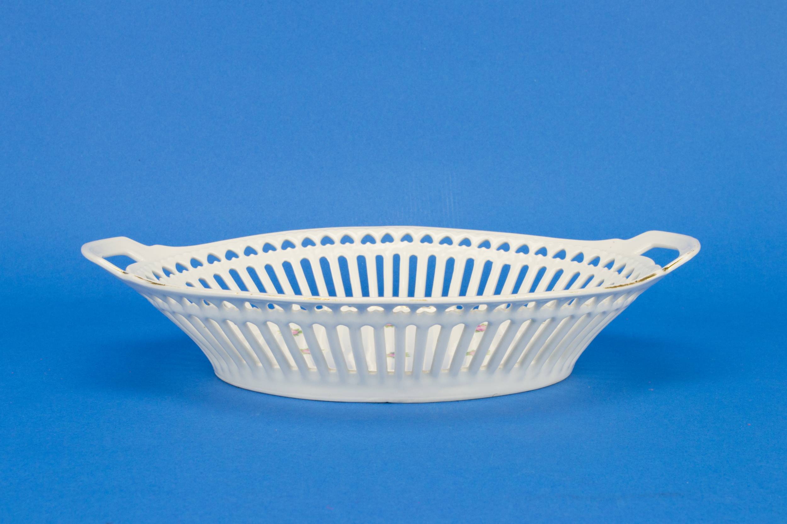 Retro Porcelain BOWL — Basket shaped fruit bowl 1