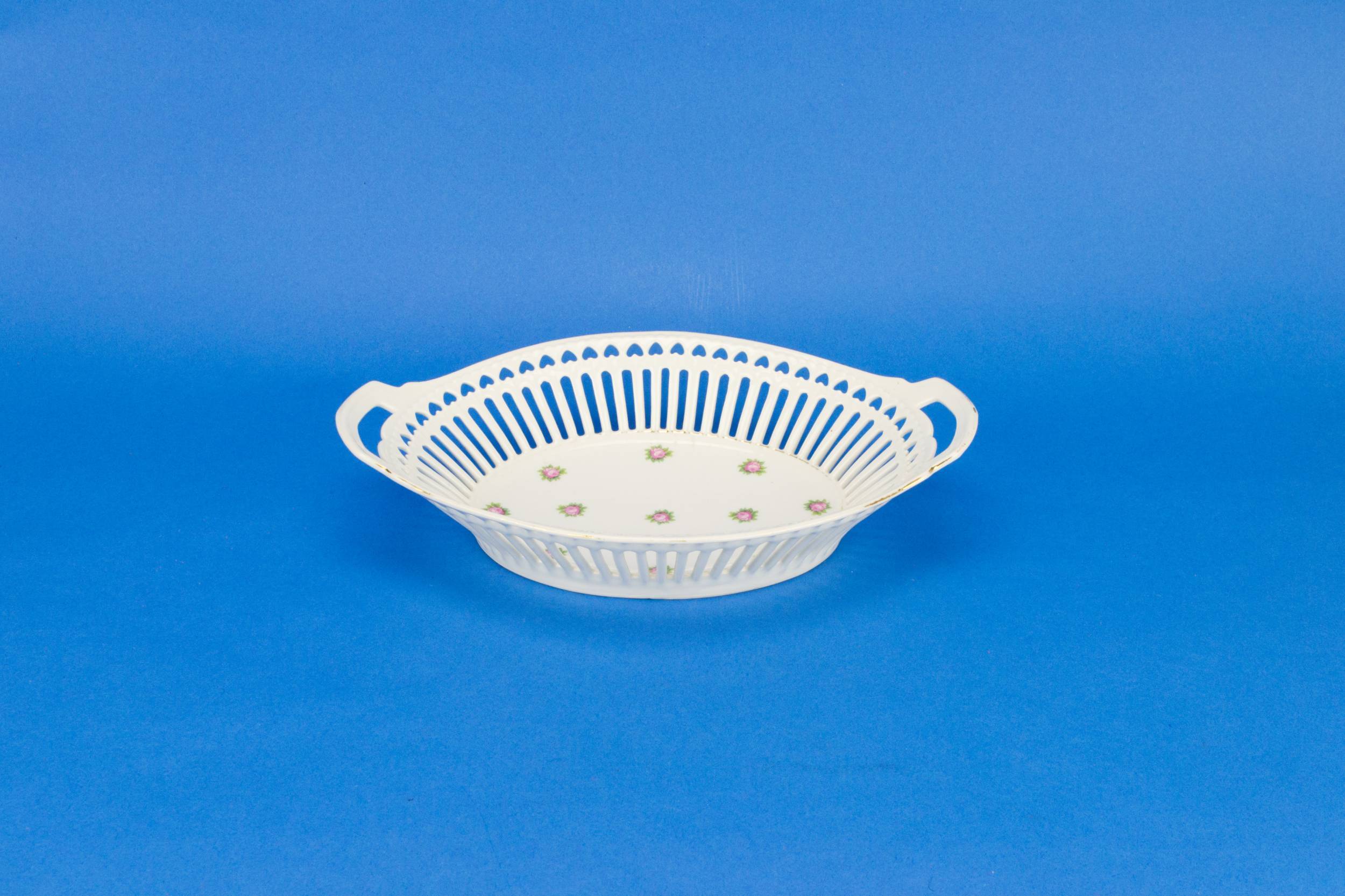 Retro Porcelain BOWL — Basket shaped fruit bowl
