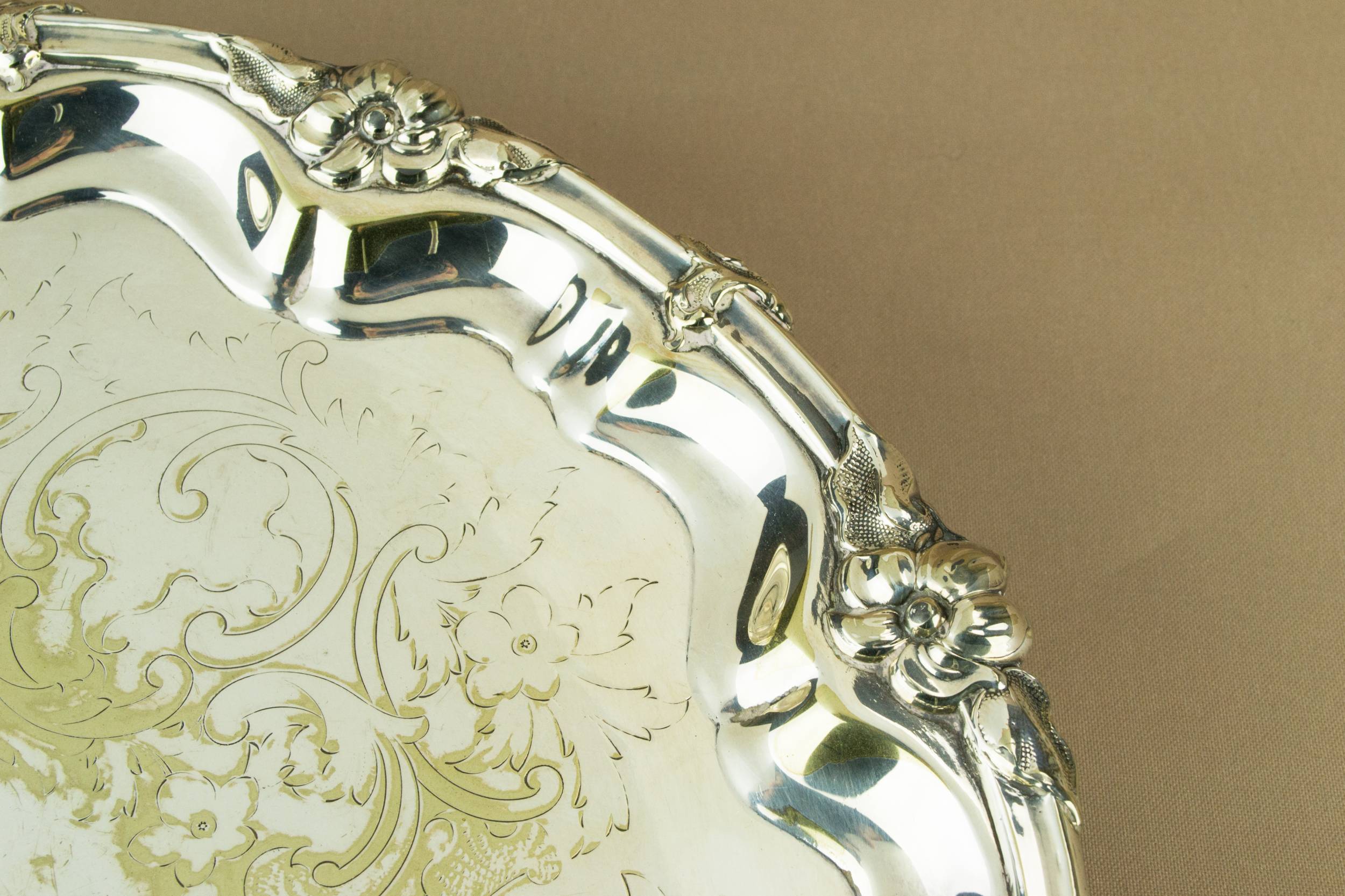 Antique Silver Floral — Silver plated serving tray 4