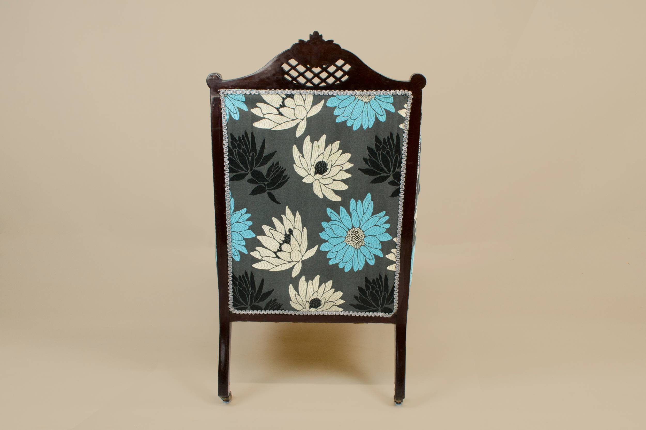 Antique Mahogany Armchair — Opulent Aesthetic armchair 1