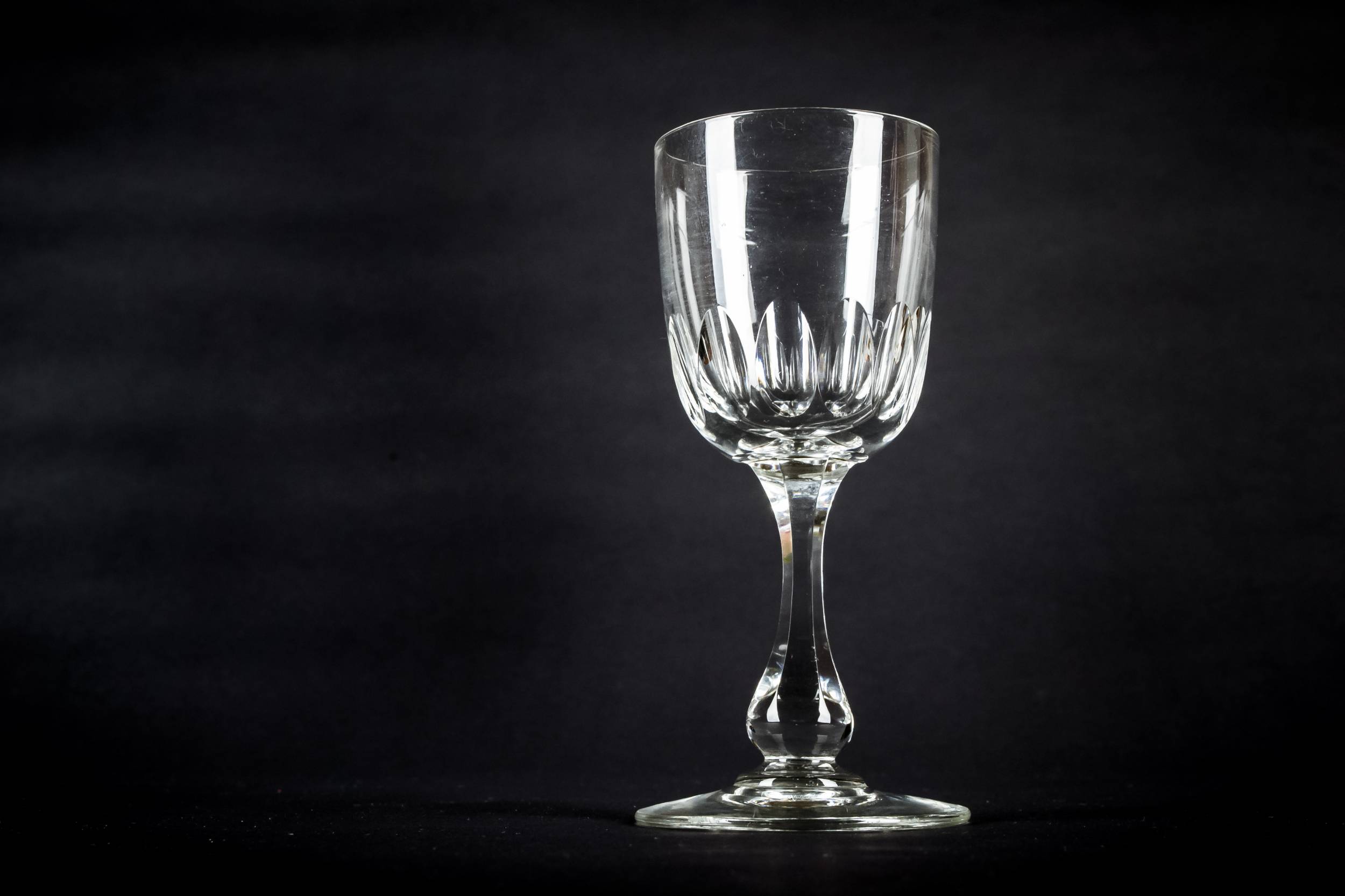 Clear Victorian Serving — 4 port and sherry glasses 2