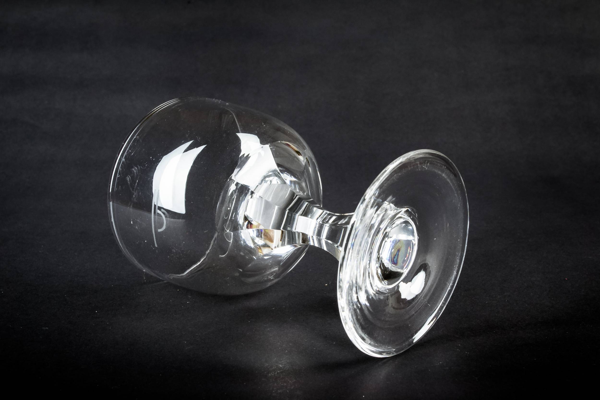 Clear Antique Minimalist — Octagonal stem glass 3