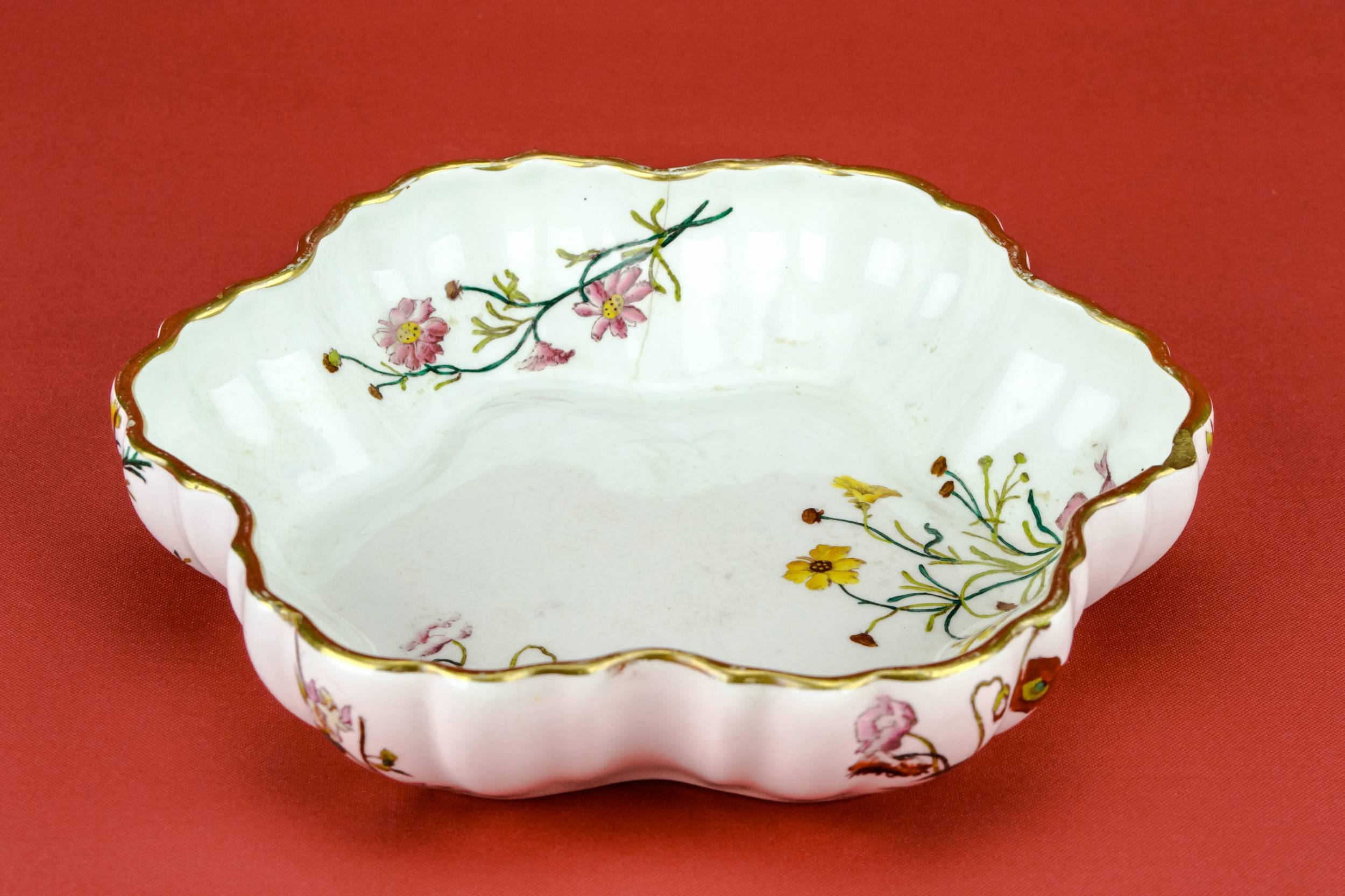 Painted Strawberry Bowl — Elegant serving bowl 1