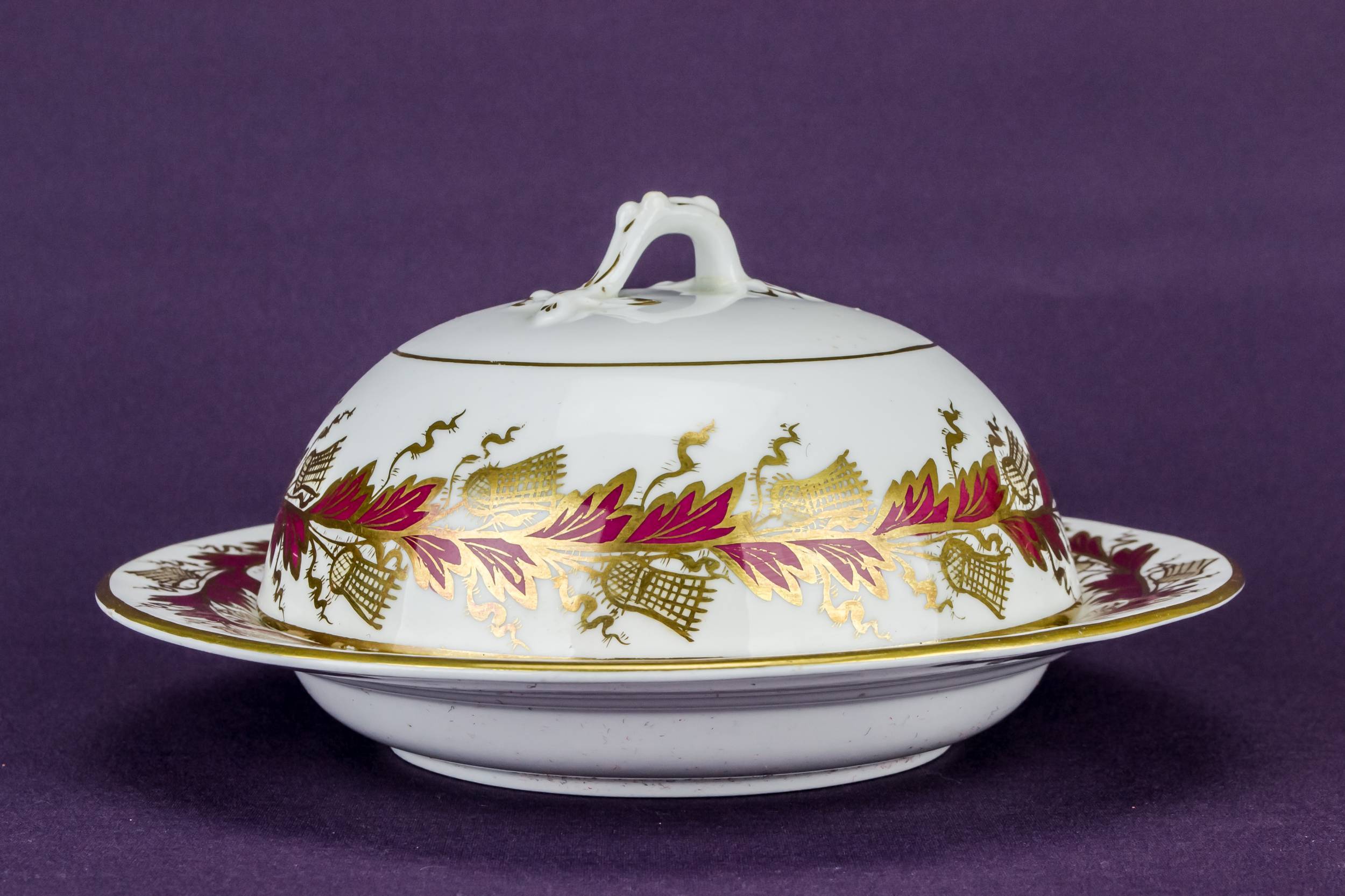 Antique Elegant Thistles — Scottish thistle red bowl 1