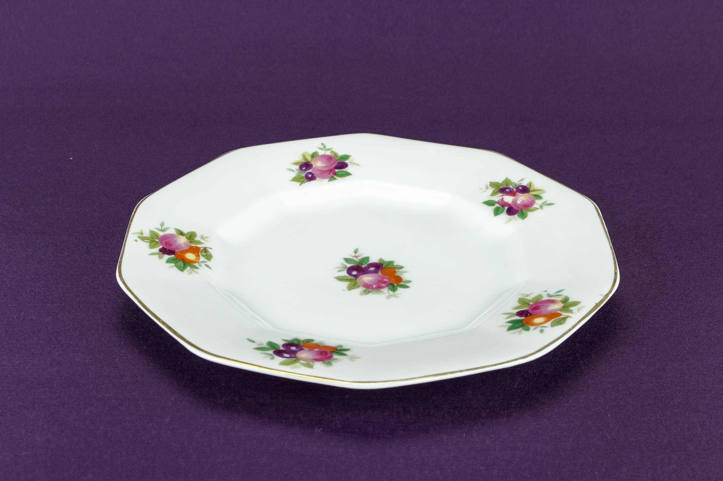 Charming Vintage Fruits — 6 small side plates 1
