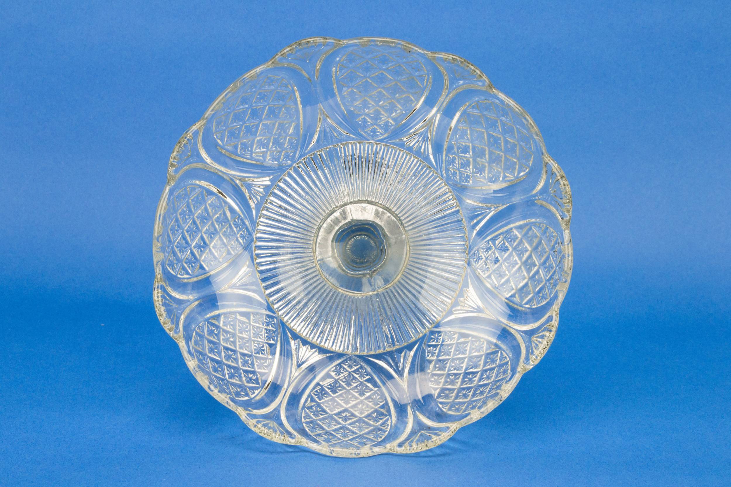 Beautiful Glass Diamond — Large fruit stem bowl 4