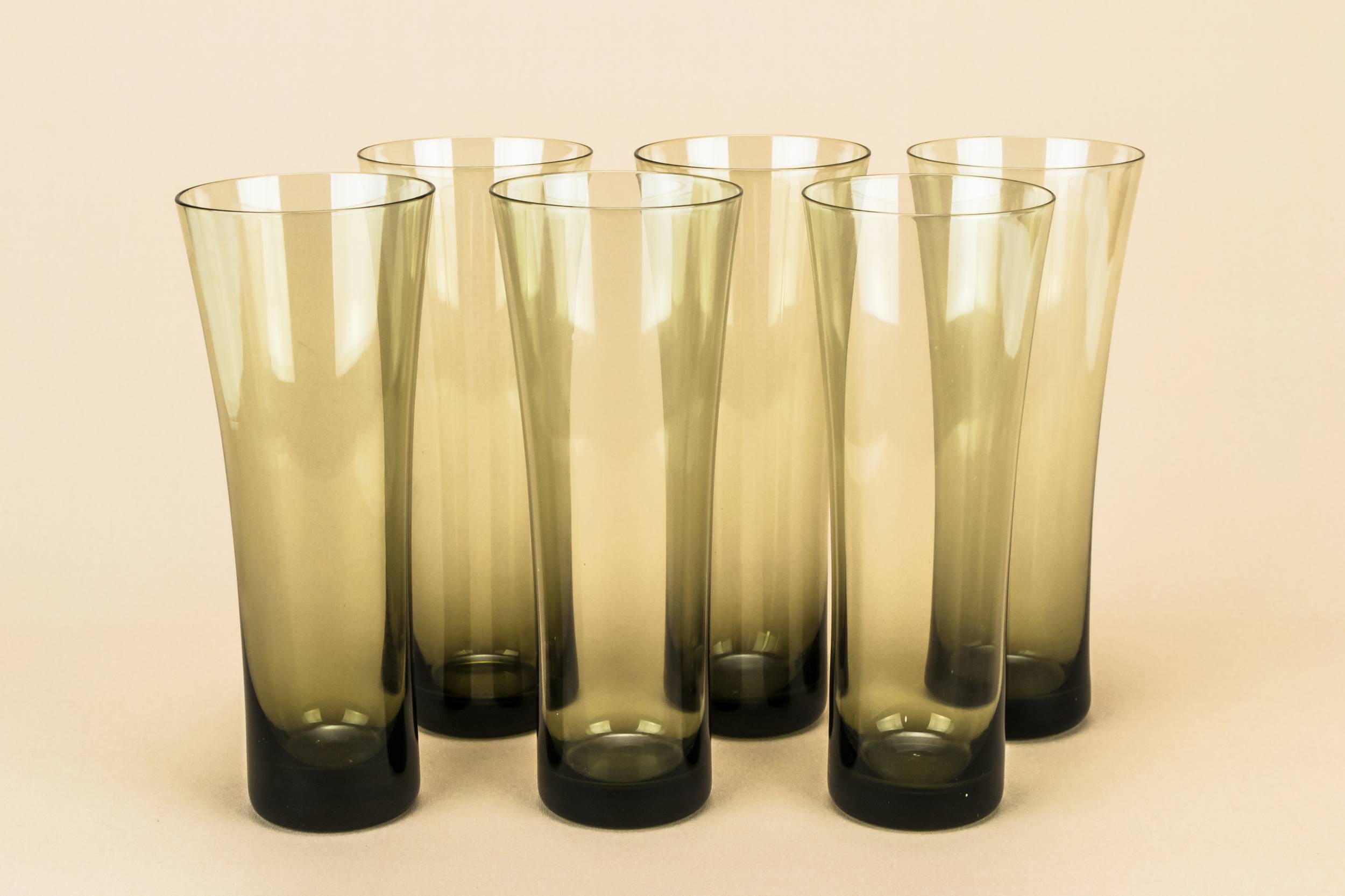 Grey Blown Glass — 6 glass champagne flutes 1
