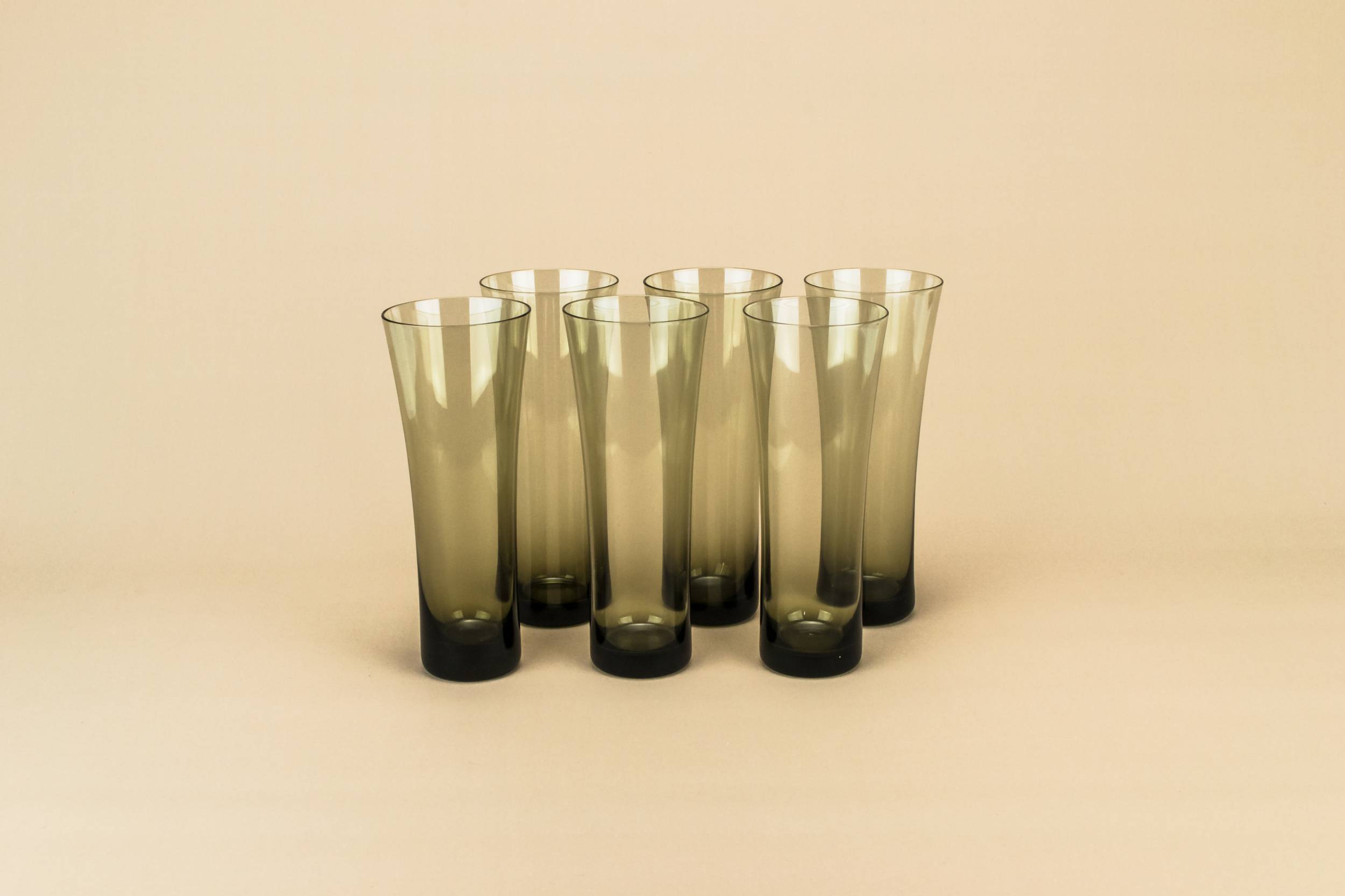 Grey Blown Glass — 6 glass champagne flutes