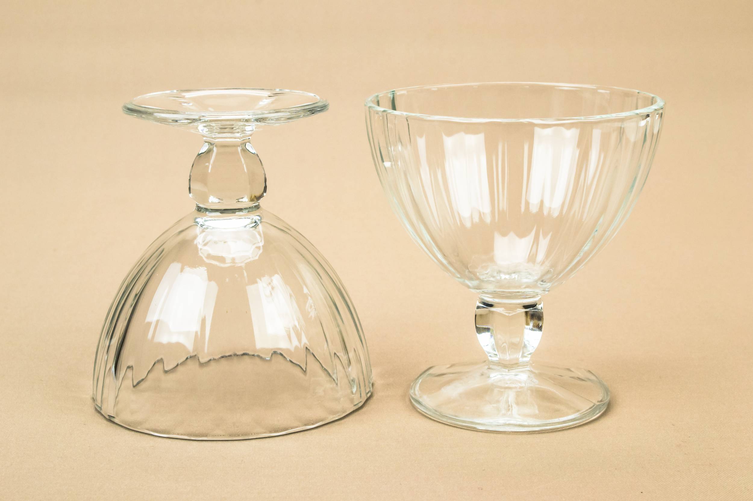 Vintage Clear Ribbed — 4 glass champagne saucers 2
