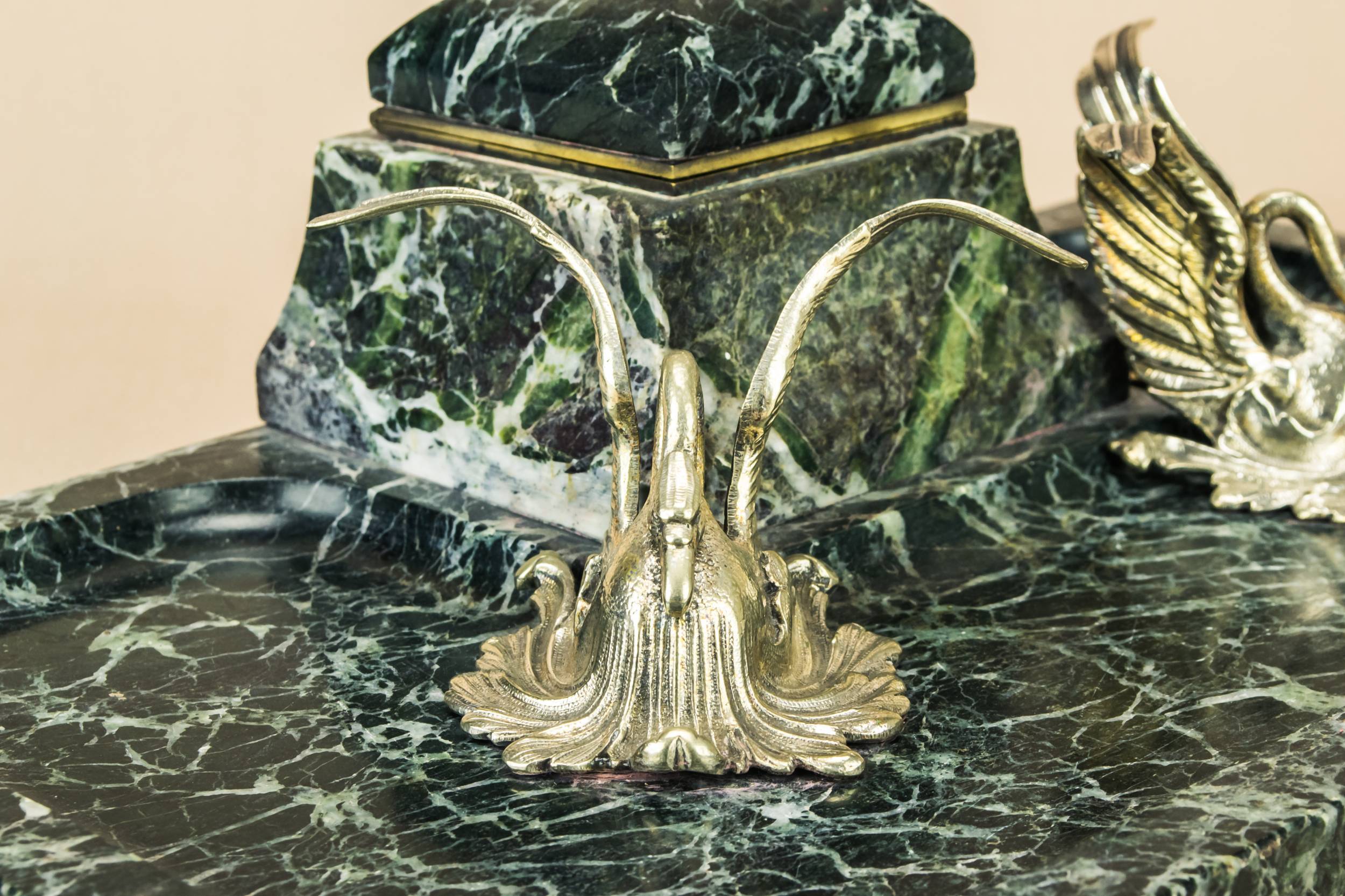 Neo-classical Antique Schumacher — Opulent marble swans inkwell 11