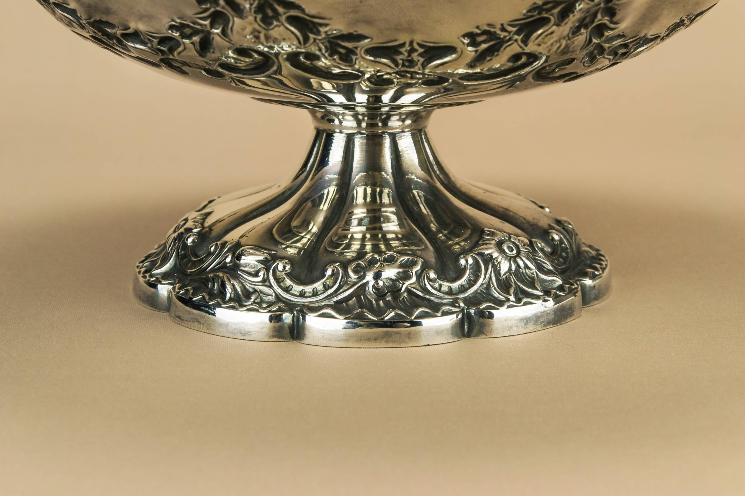 Antique Spectacular BOWL — Silver plated fruit basket 2