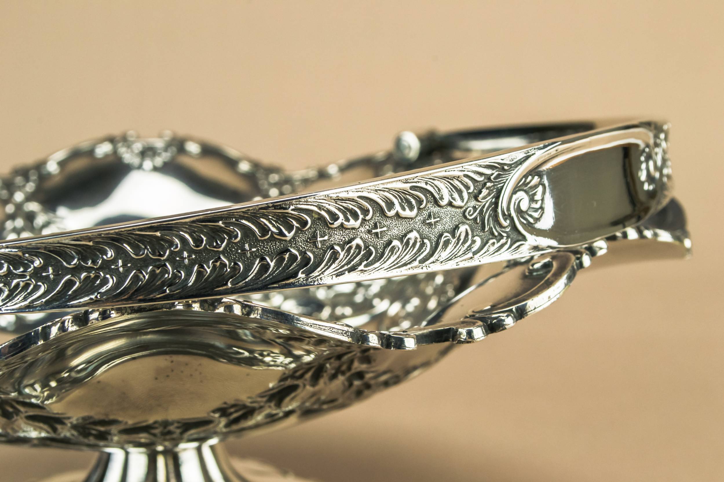 Antique Spectacular BOWL — Silver plated fruit basket 3