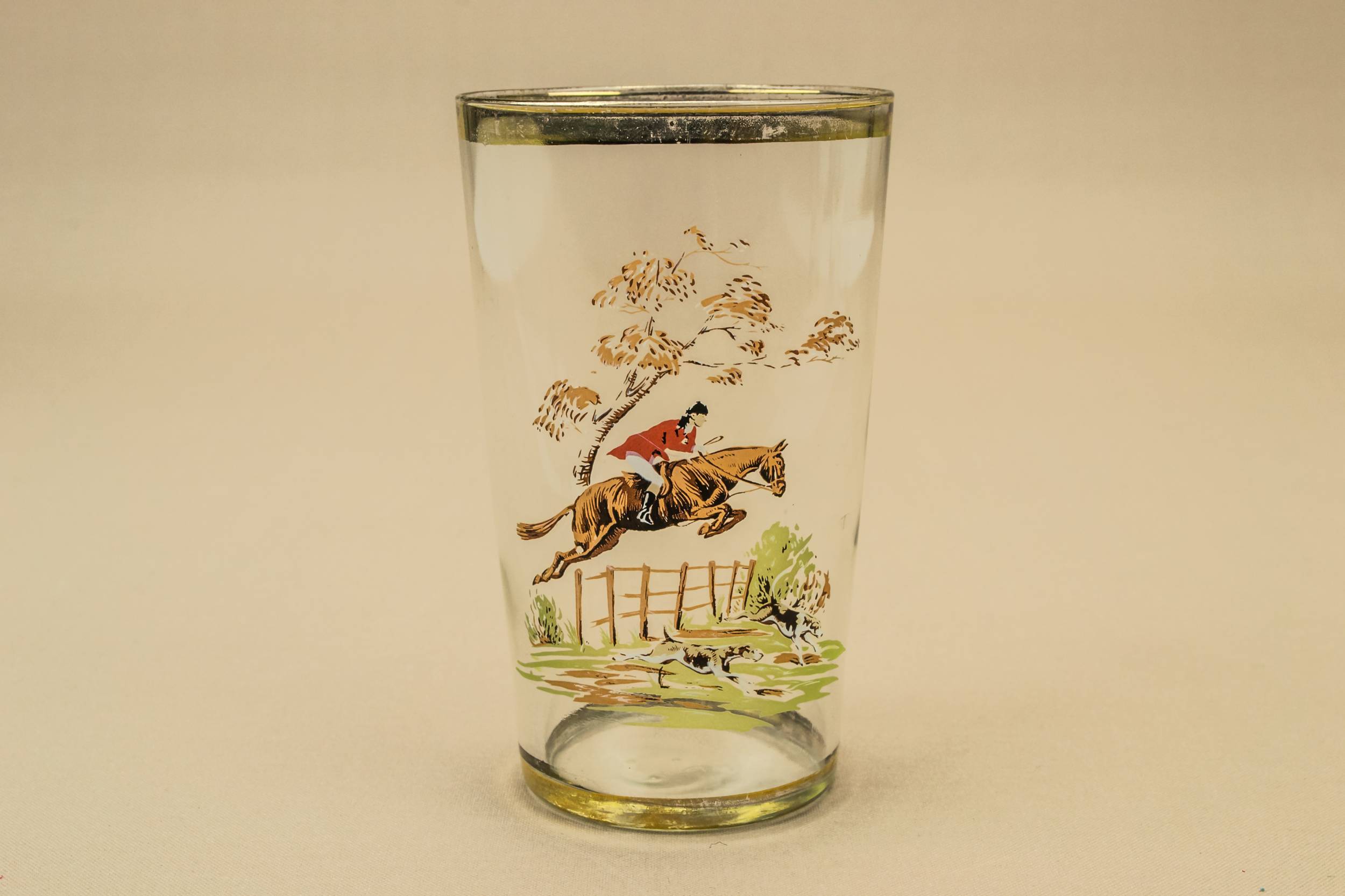 Gold Vintage 0.5 — 3 fox hunt glass tumblers 1