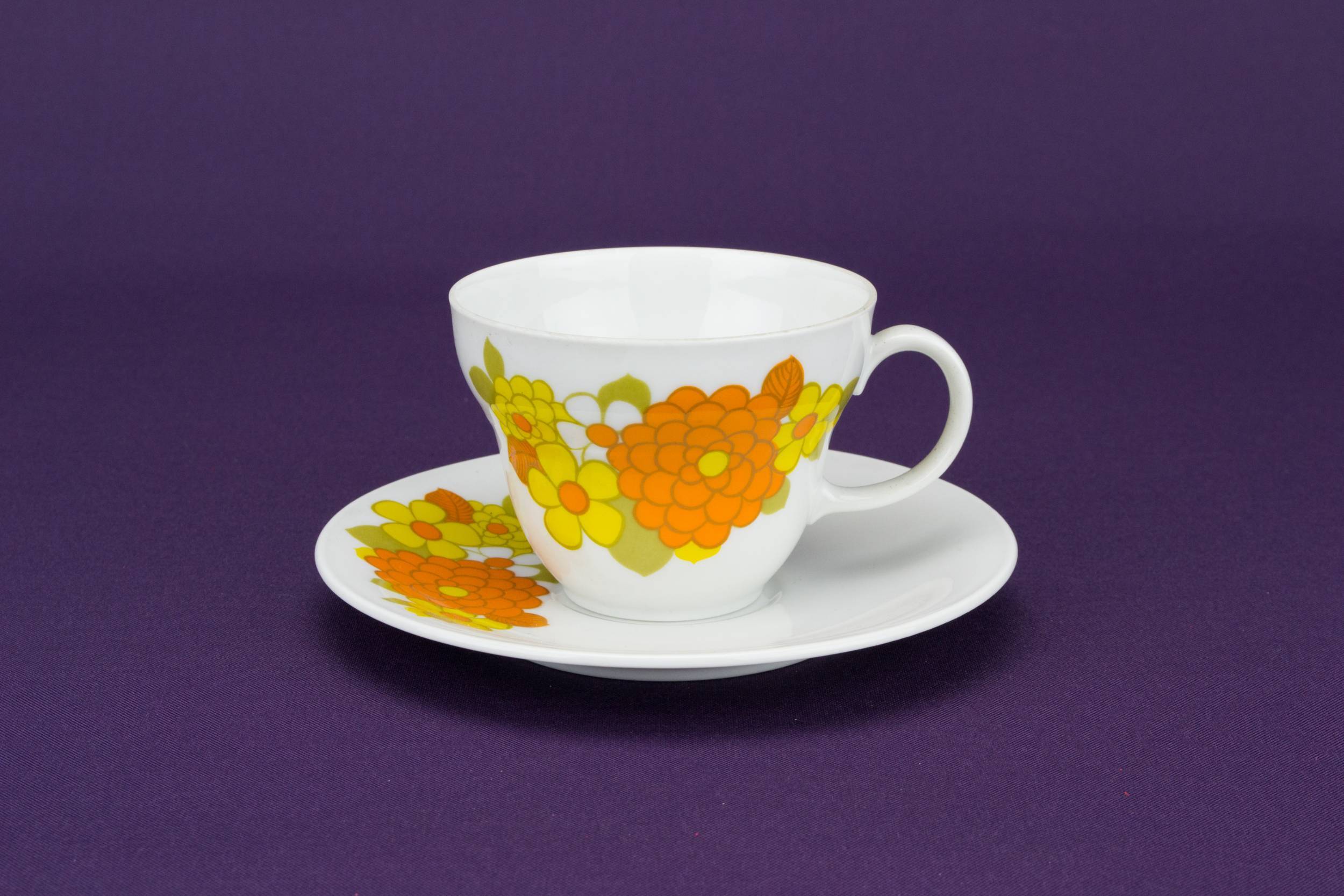 Placements Orange Floral — Orange tea set for 6