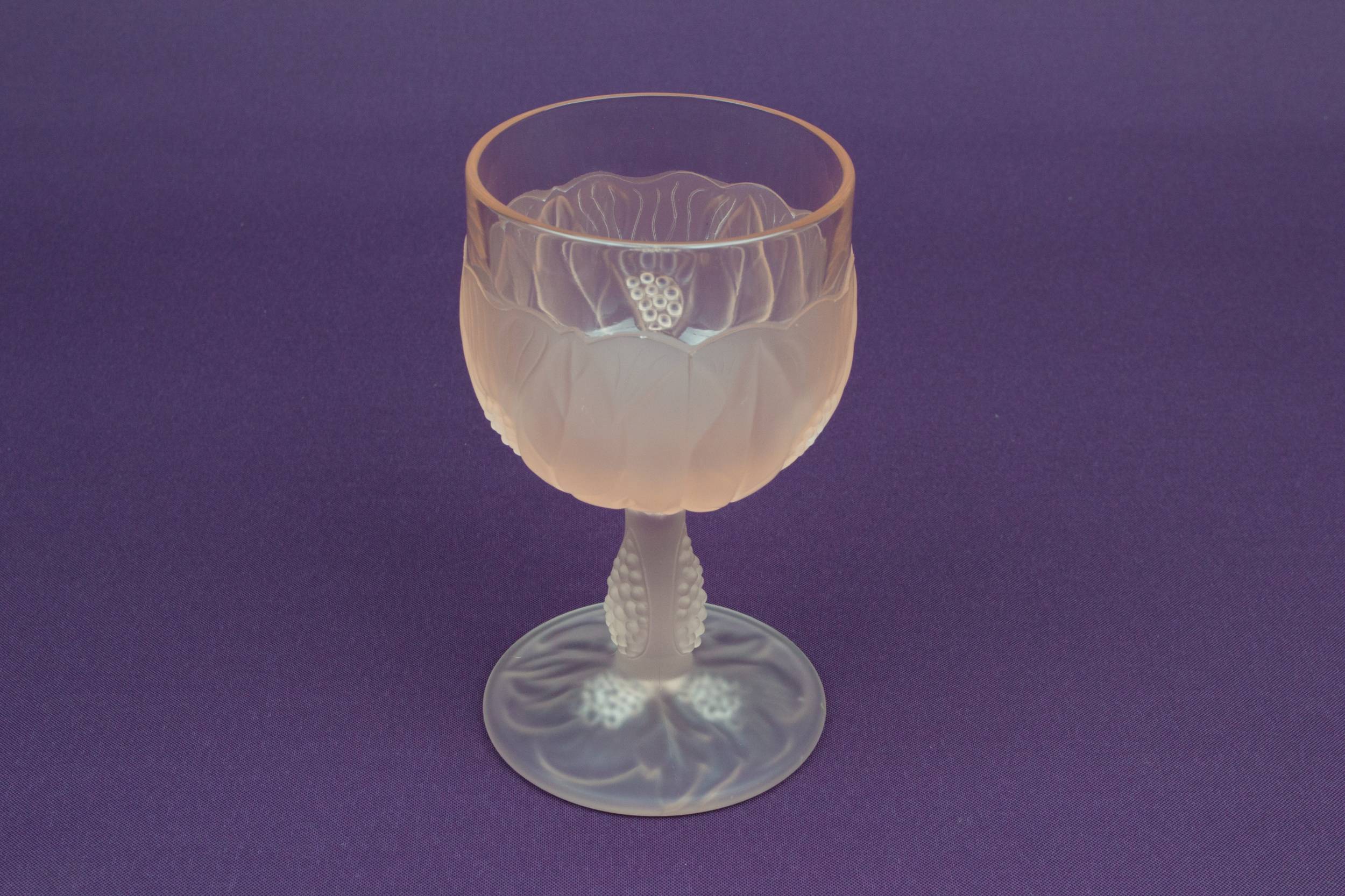 Frosted Pink Wine — 6 pink wine glasses 1