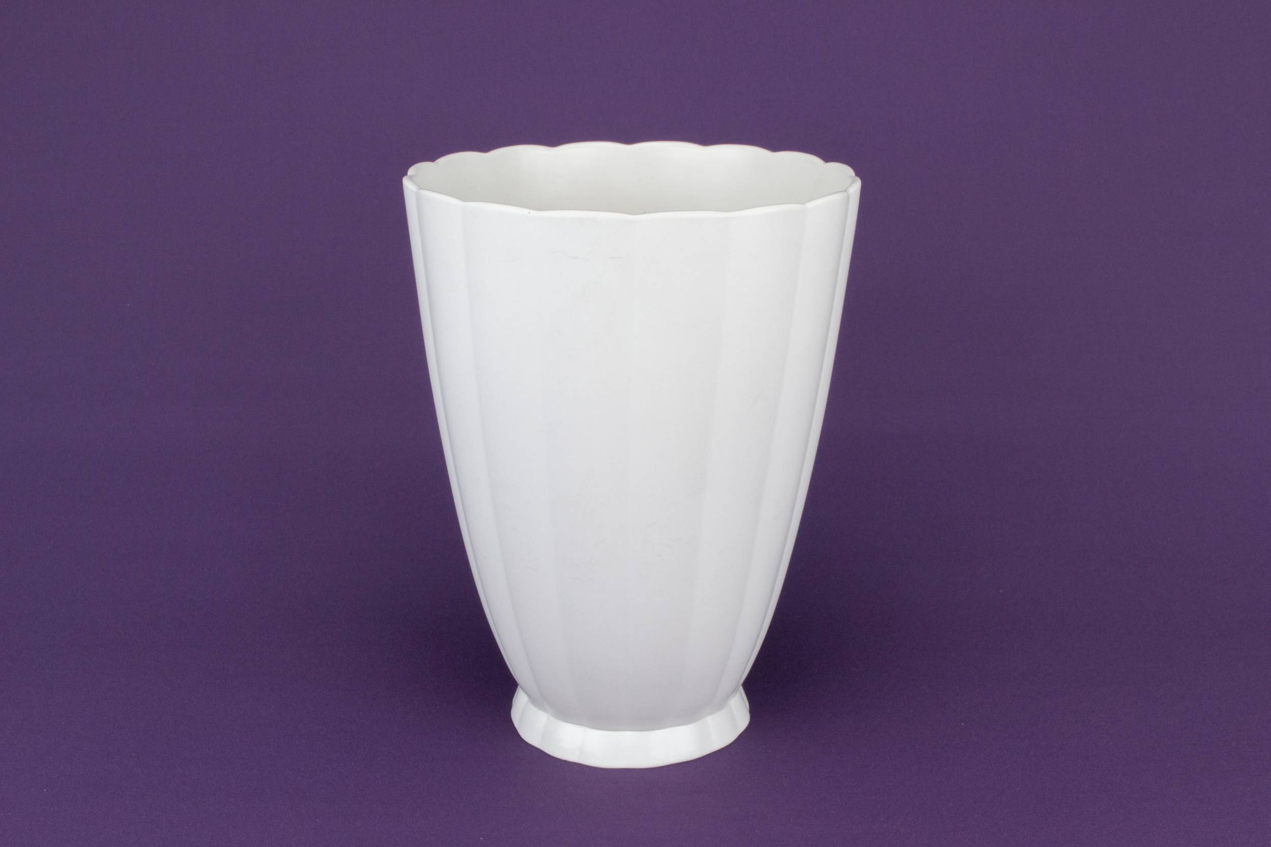 Art Deco Porcelain — Large Wedgwood white vase