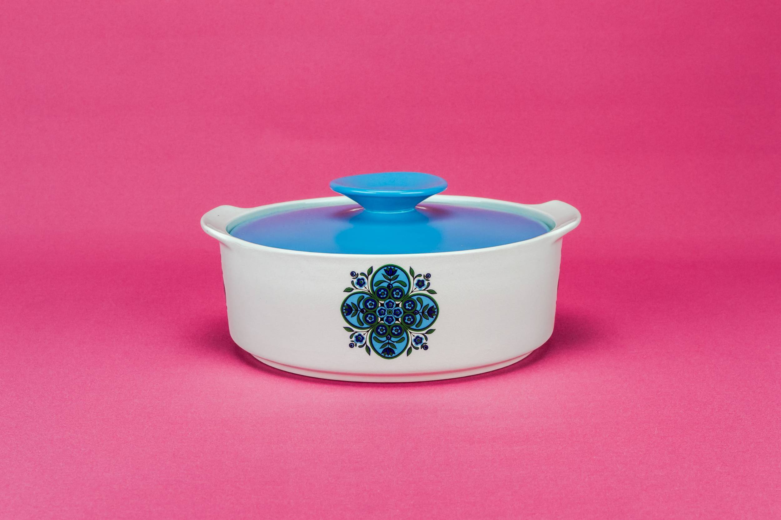 Attractive Vintage Floral — Turquoise serving tureen