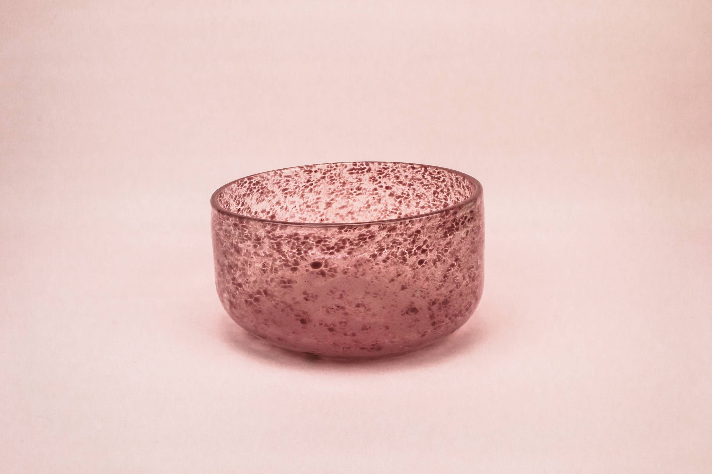 Imposing Post Modern — Pink glass serving bowl