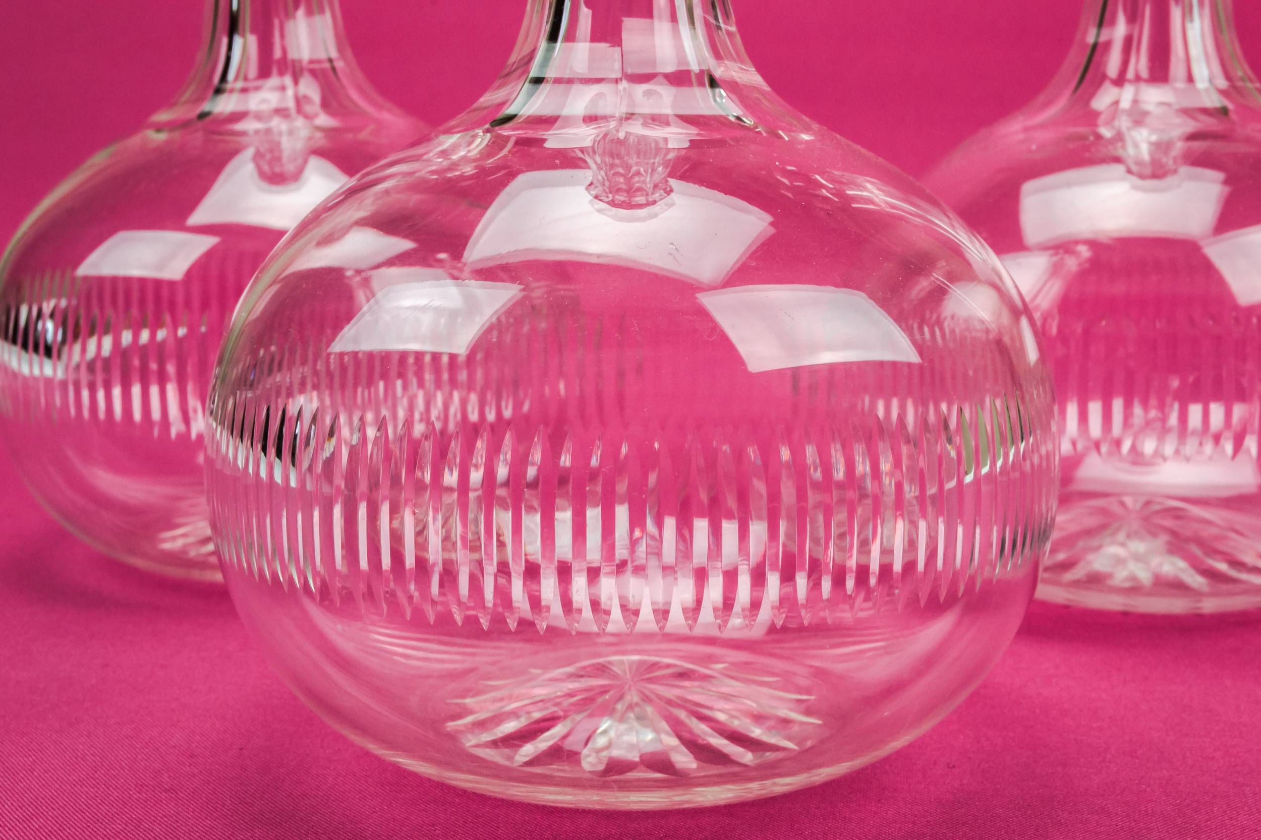 Engraved Red Wine — 3 spectacular wine decanters 2