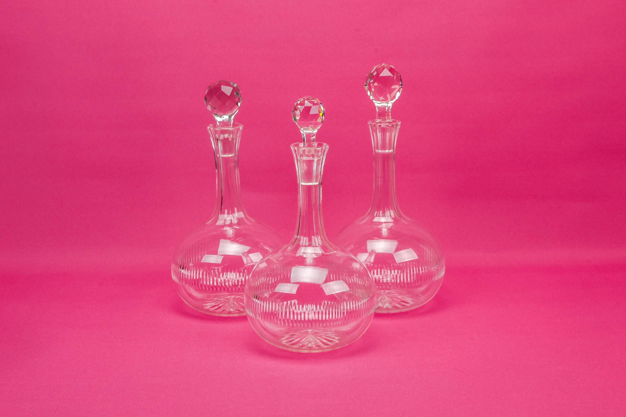 Engraved Red Wine — 3 spectacular wine decanters