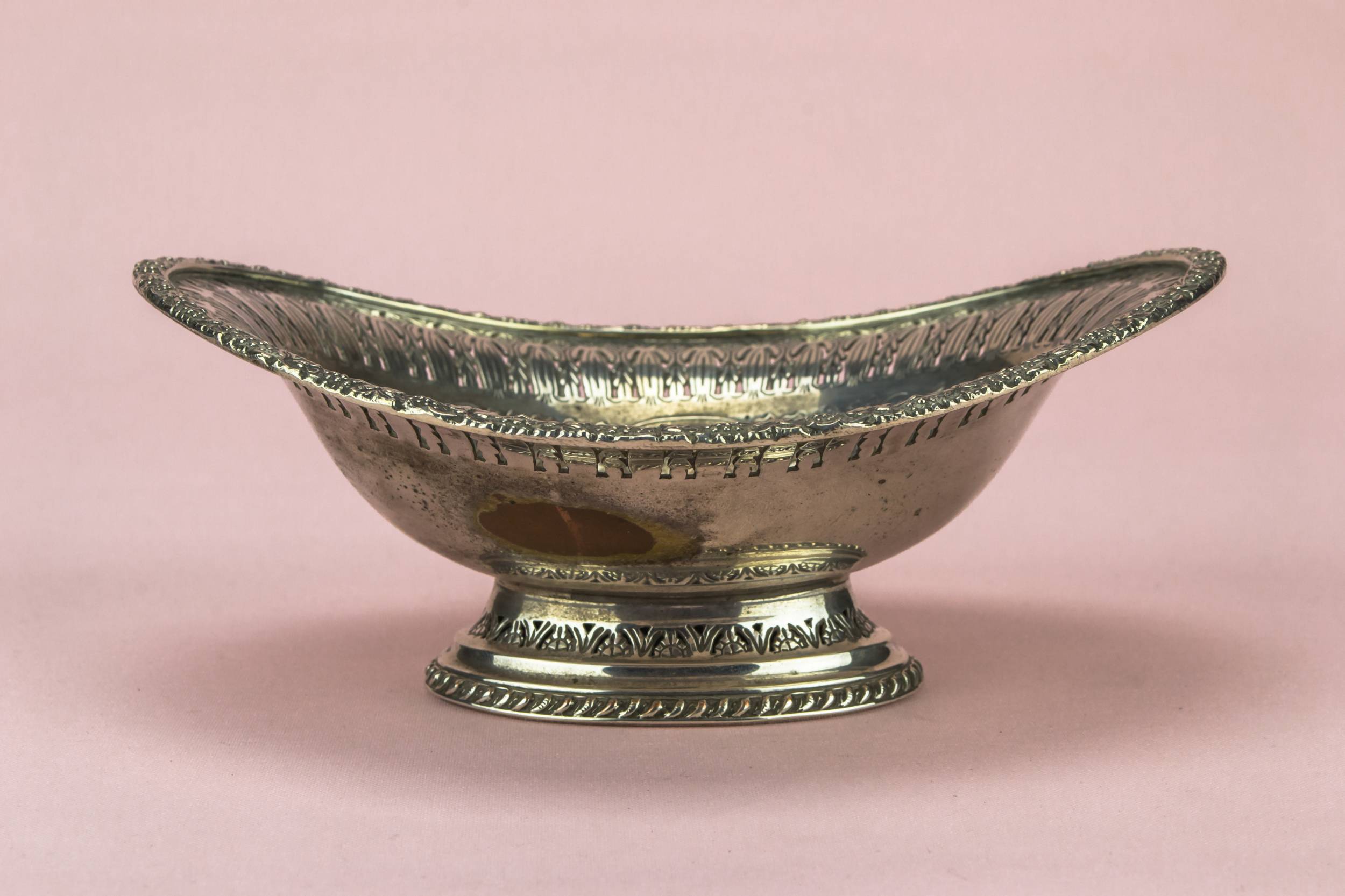 Shabby Chic Neo-classical — Shabby chic golf bowl 1