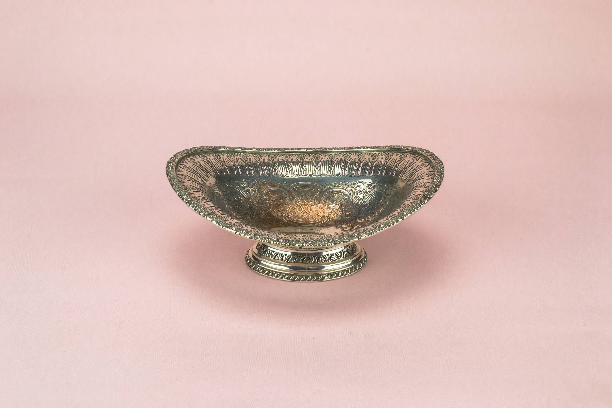 Shabby Chic Neo-classical — Shabby chic golf bowl