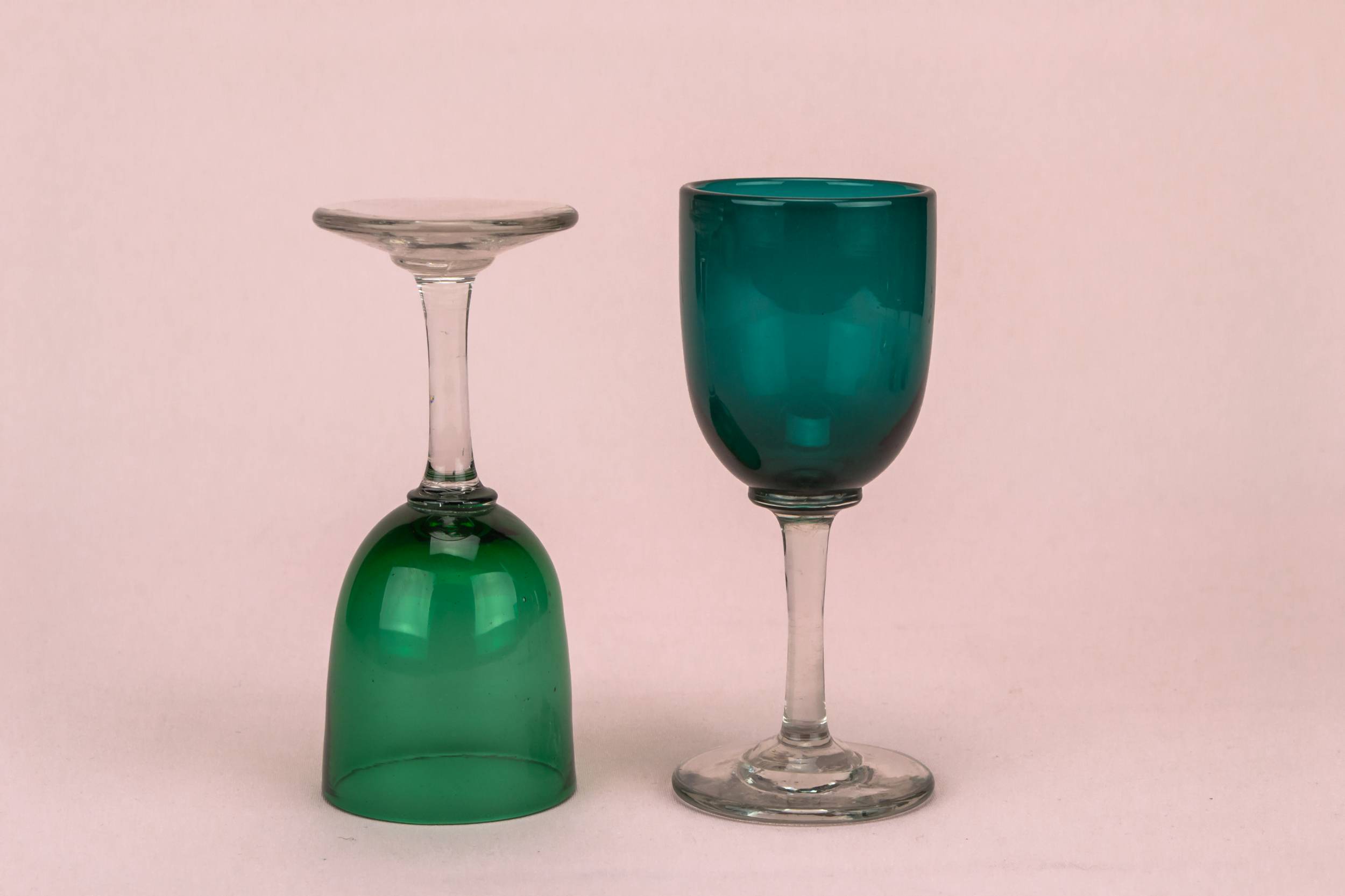 Green Victorian Minimalist — 6 green port glasses 3