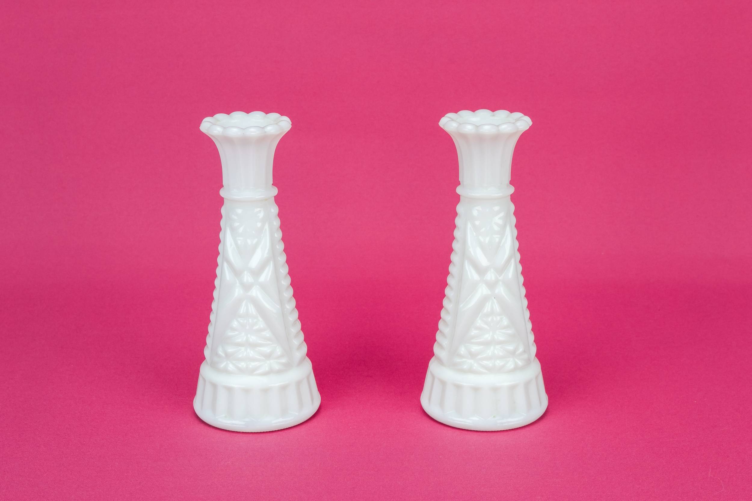 Vintage Art Deco — 2 Art Deco glass vases