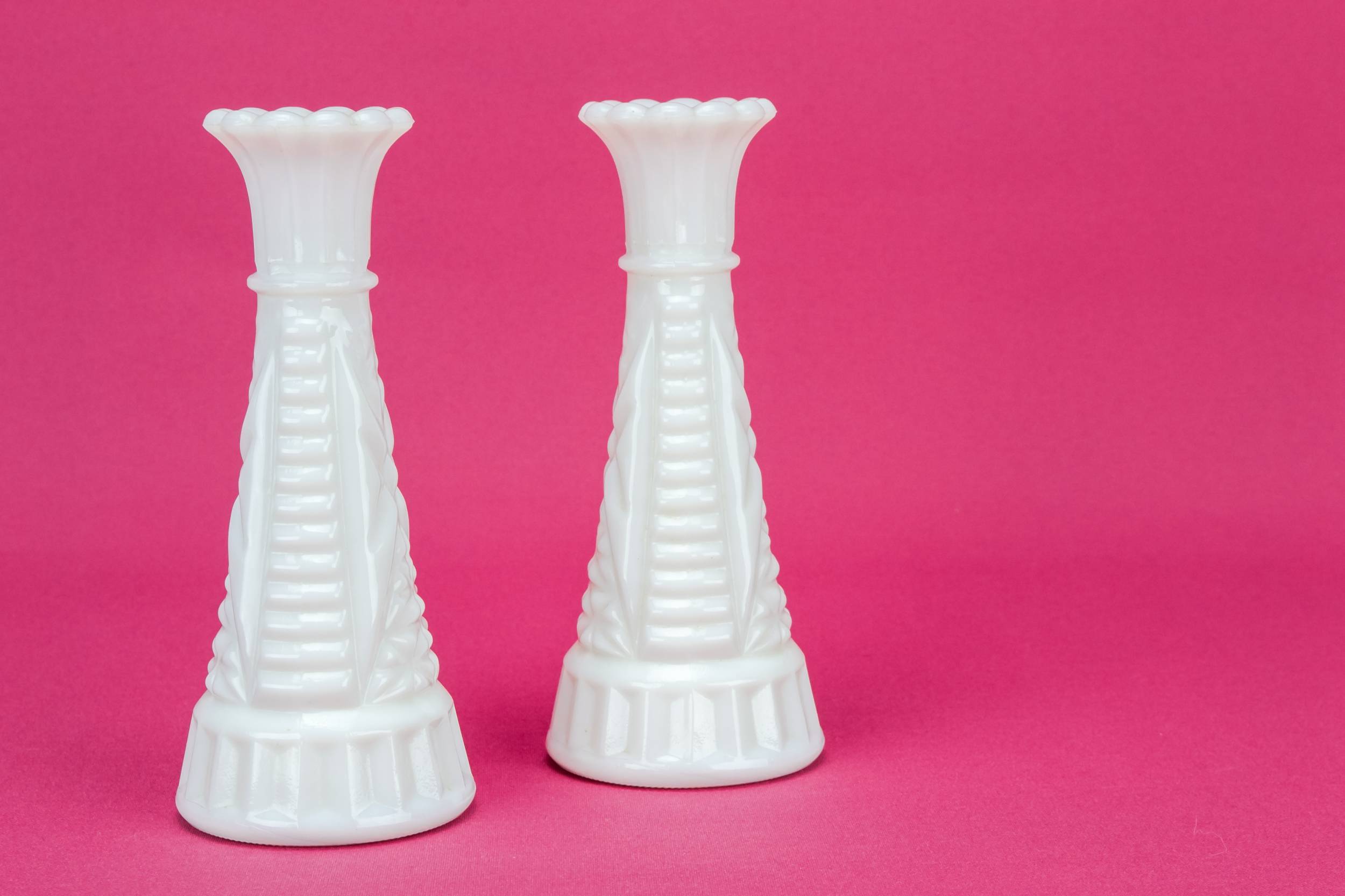 Vintage Art Deco — 2 Art Deco glass vases 3