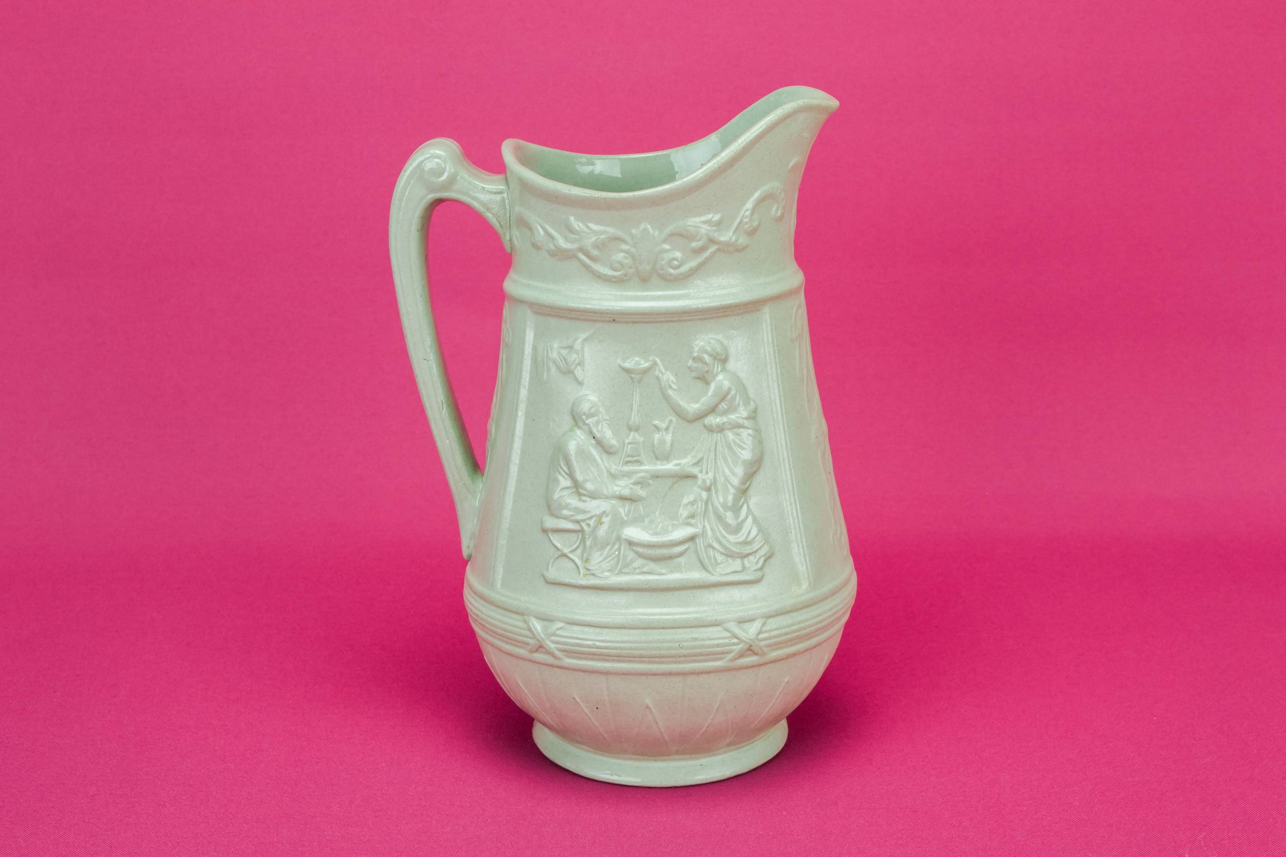Porcelain Elegant Wine — Spectacular water jug