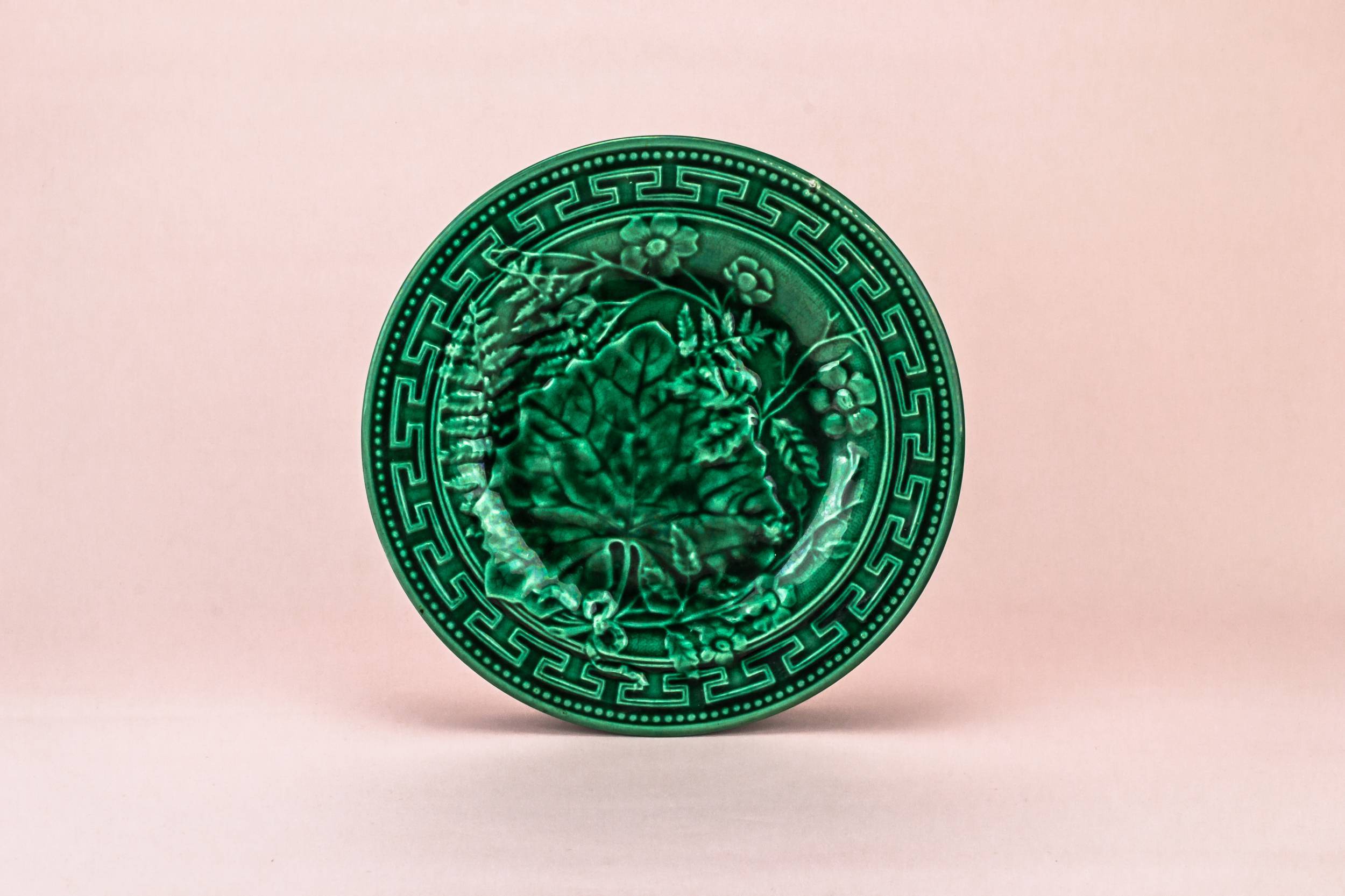 Opulent Antique Floral — Green majolica medium plate