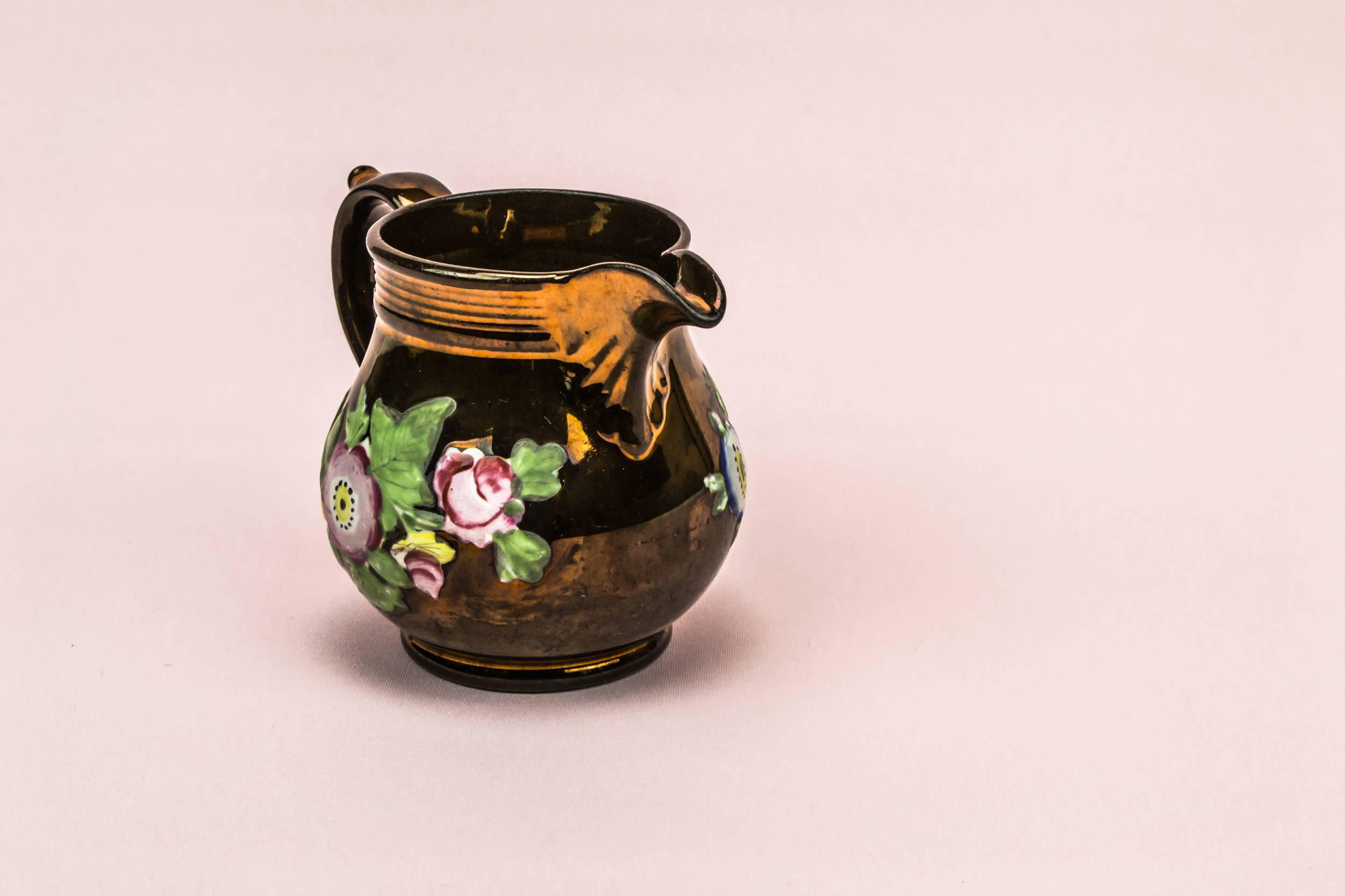 Cheerful Antique Ceramic — Small lustre milk jug 1