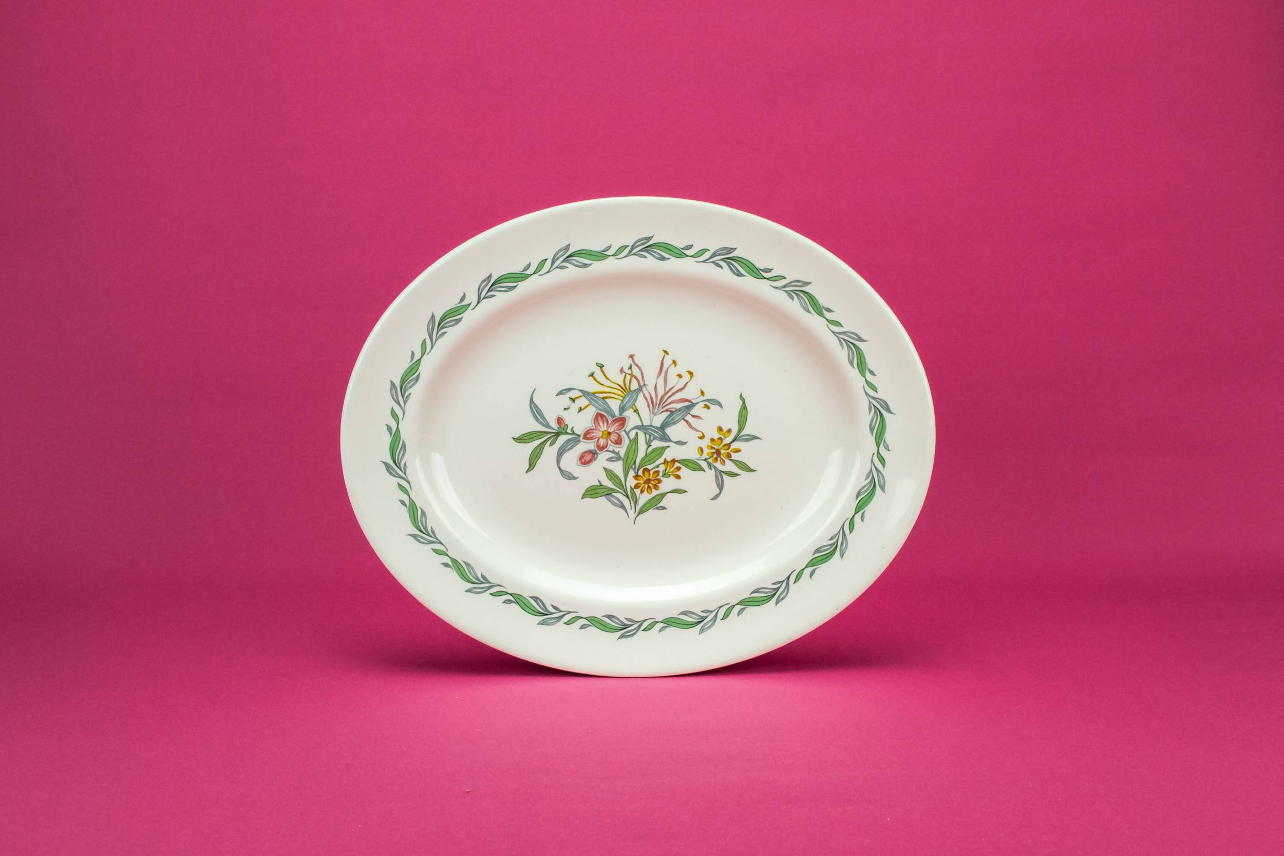 Serving Platter Fairfield — Royal Doulton floral platter
