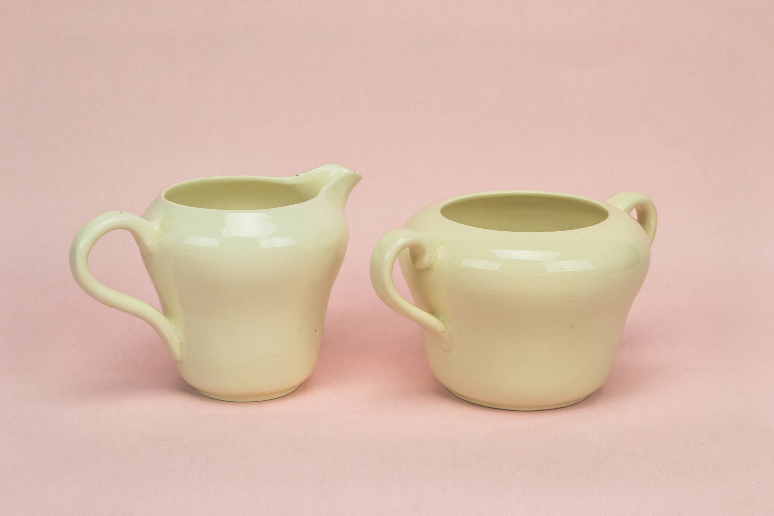Antique Ceramic Unique — Modernist milk and sugar set 2